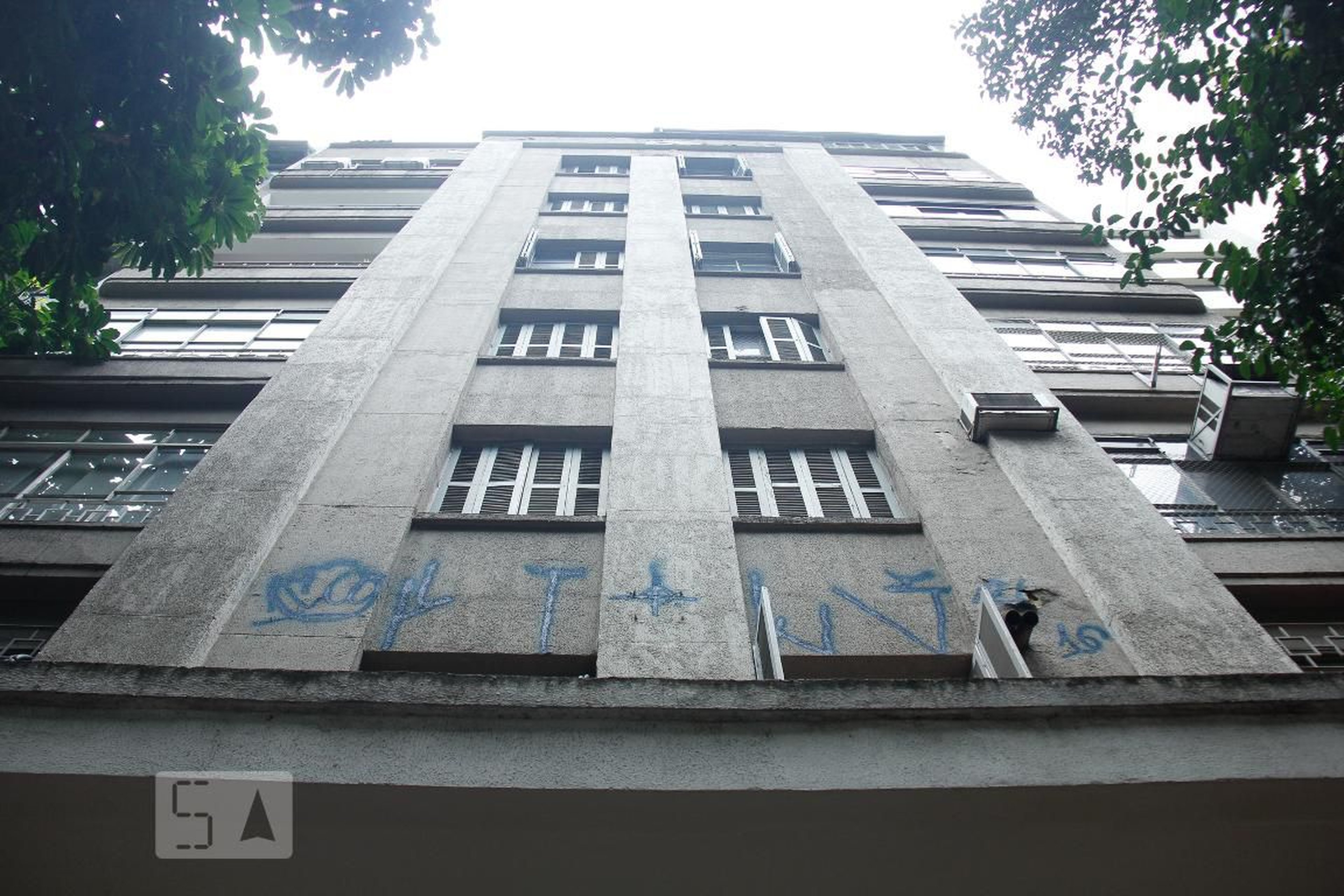 Fachada do condomínio Edifício João Cavaliere