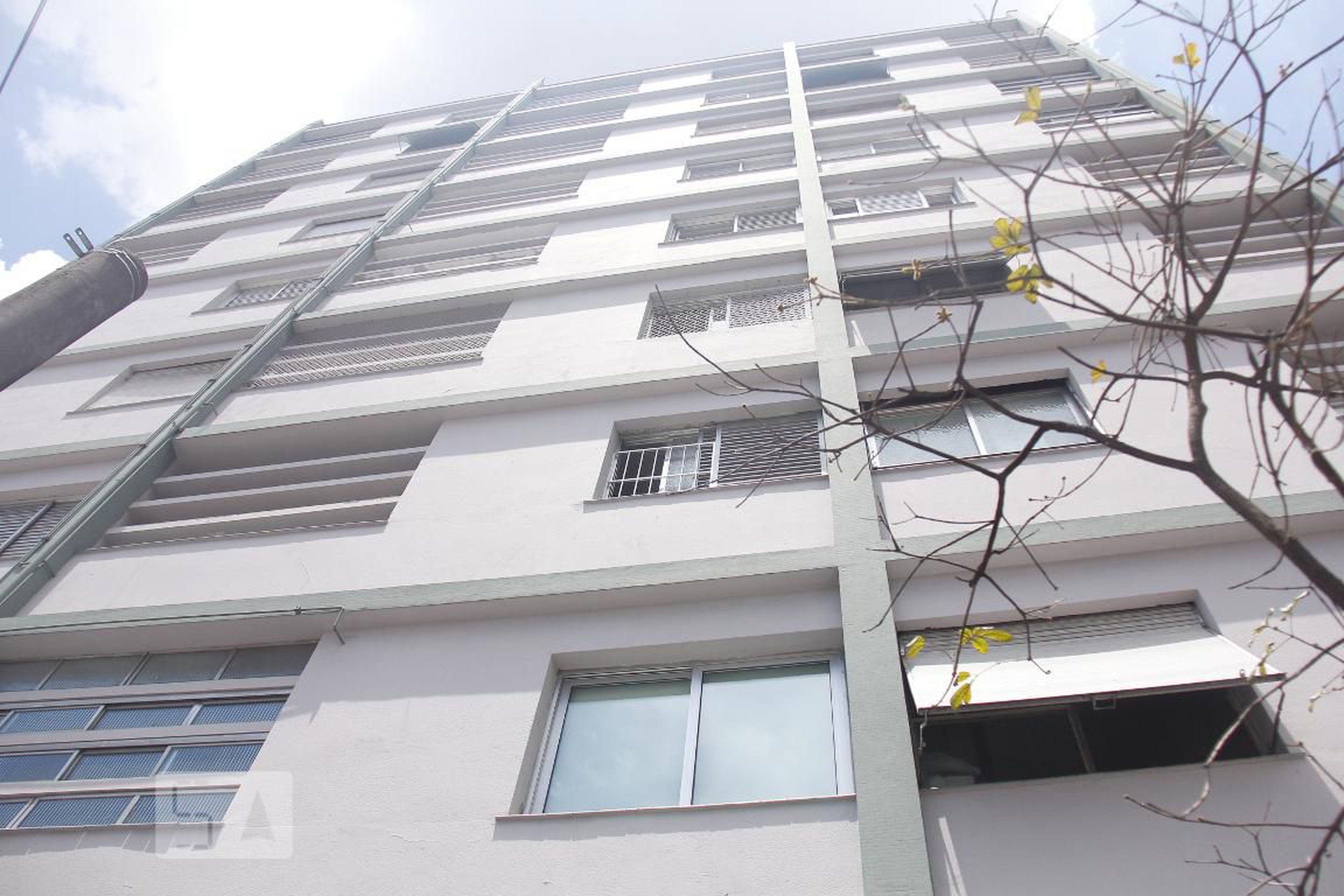 Fachada do condomínio Edificio Orly