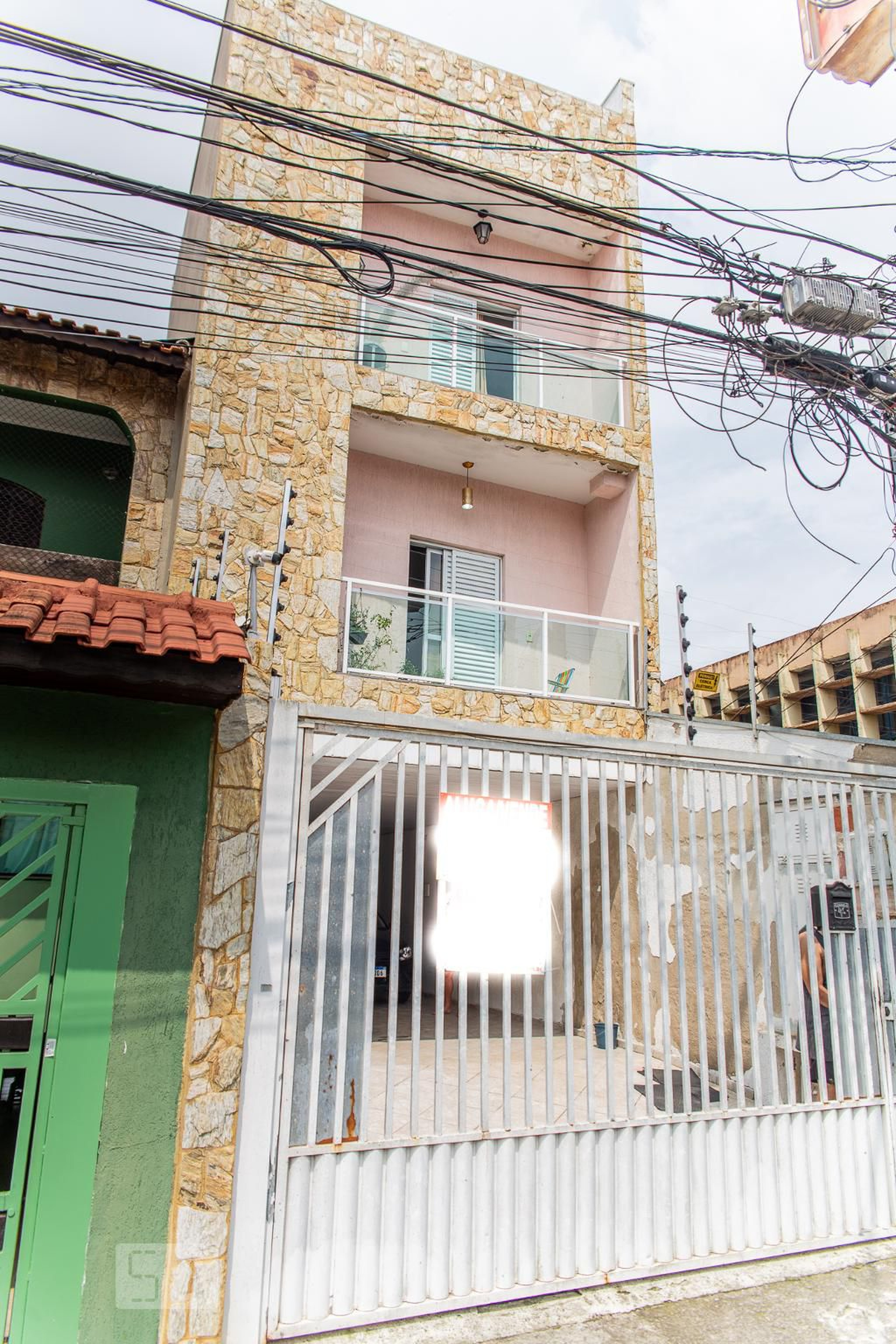 Fachada Condomínio em Rua Manoel Ferraz, 339