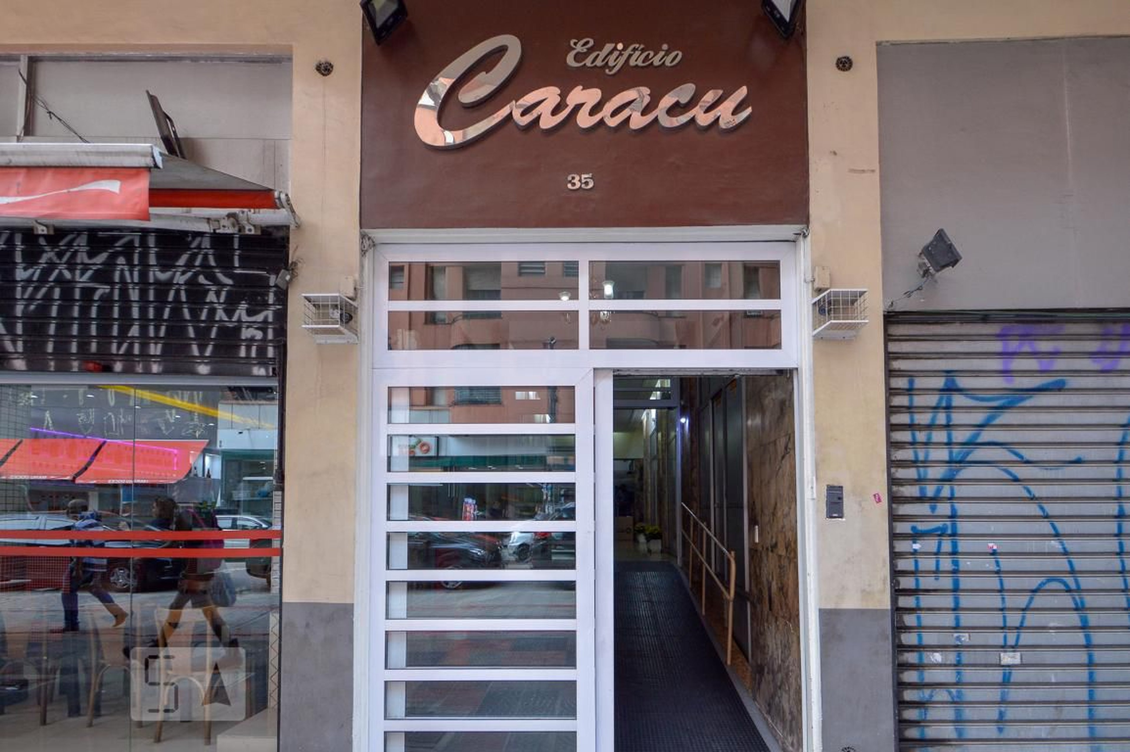 Fachada do Condominio Edifício Caracu