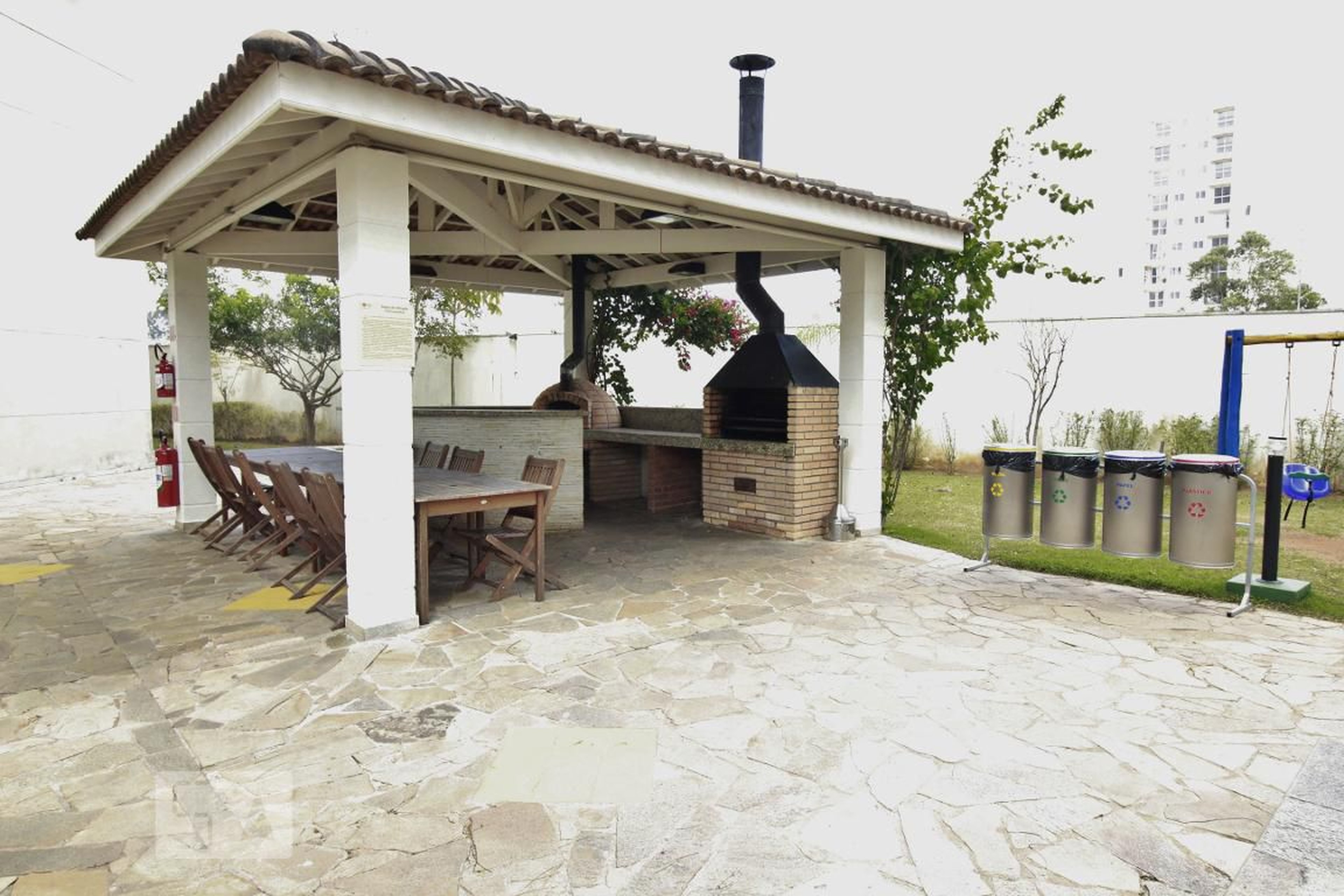 Churrasqueira 1 - Cores Vermelho