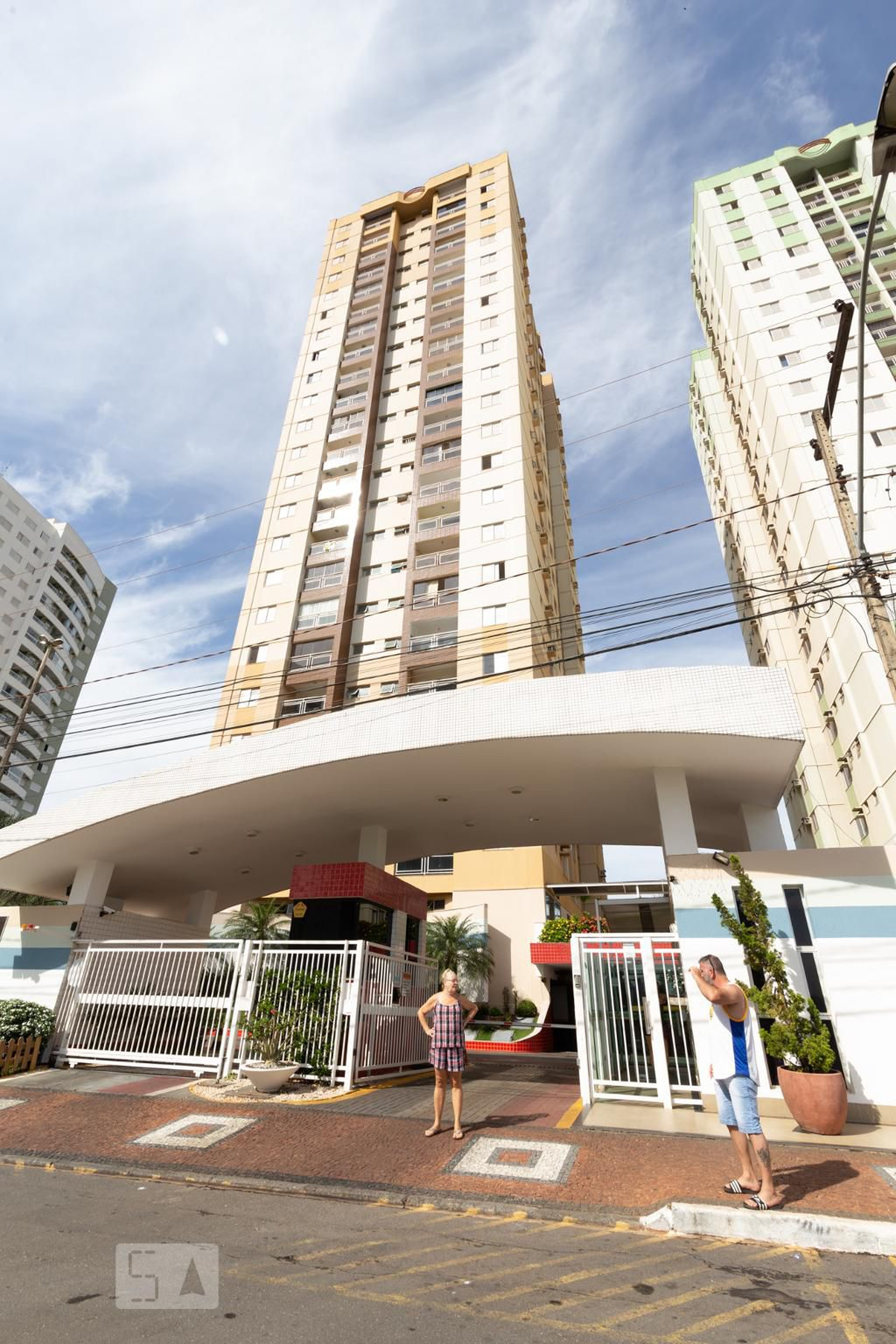 Fachada Condomínio em Rua A-10, 115