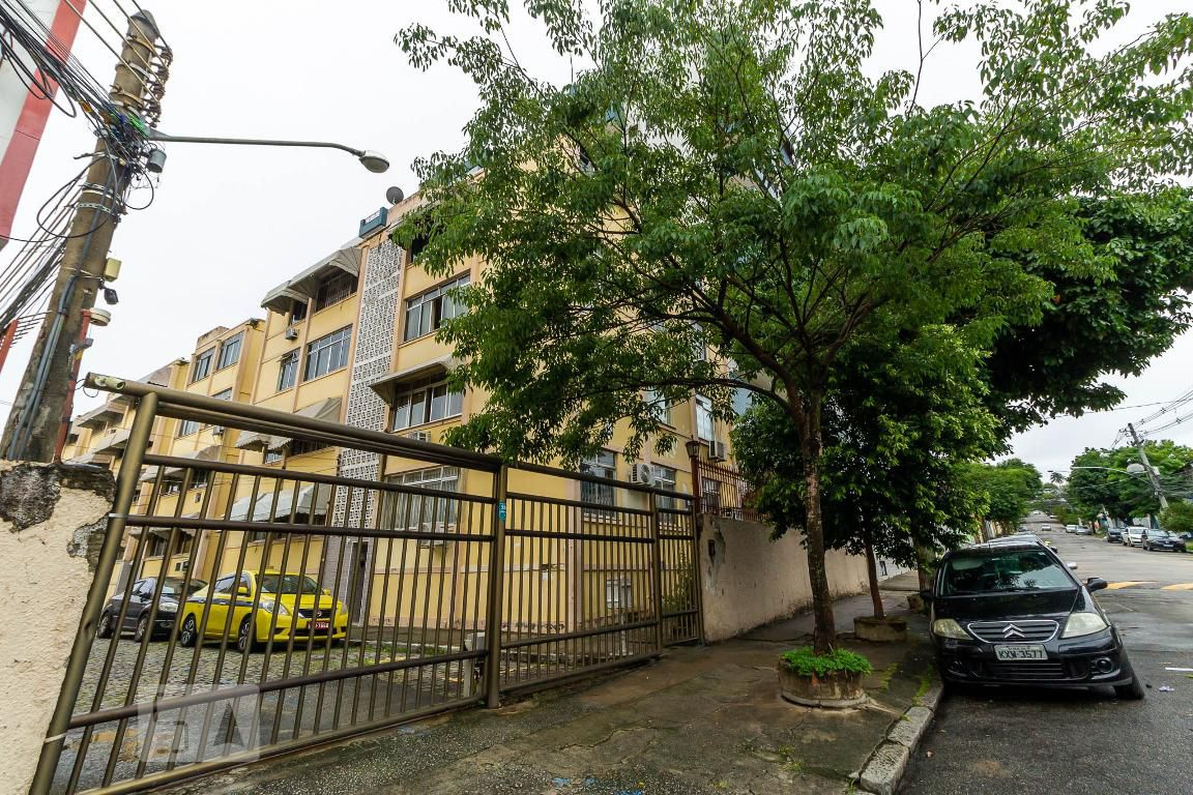 Fachada do Condomínio Residencial Almirante Barroso