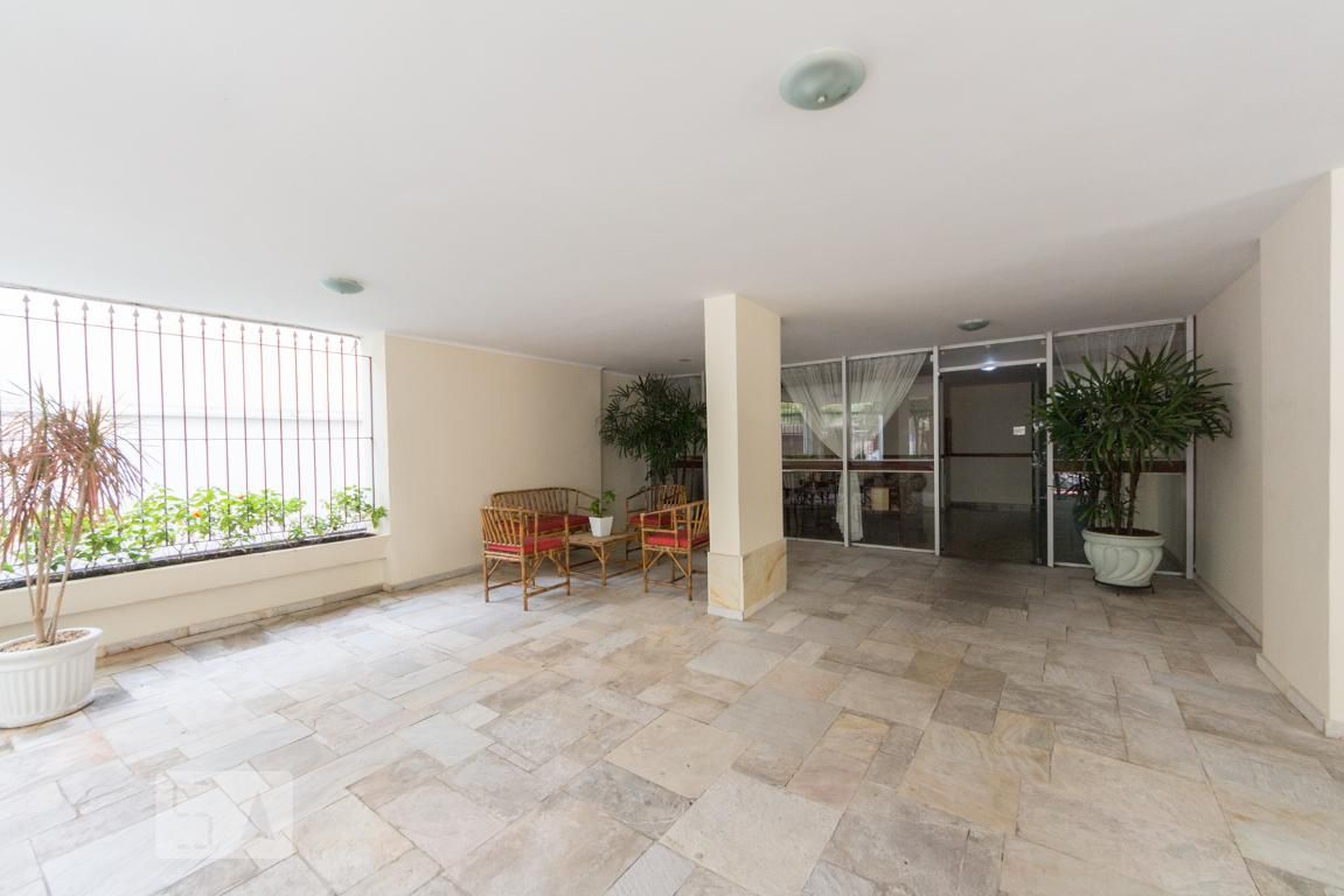 Entrada - Edifício Mônica