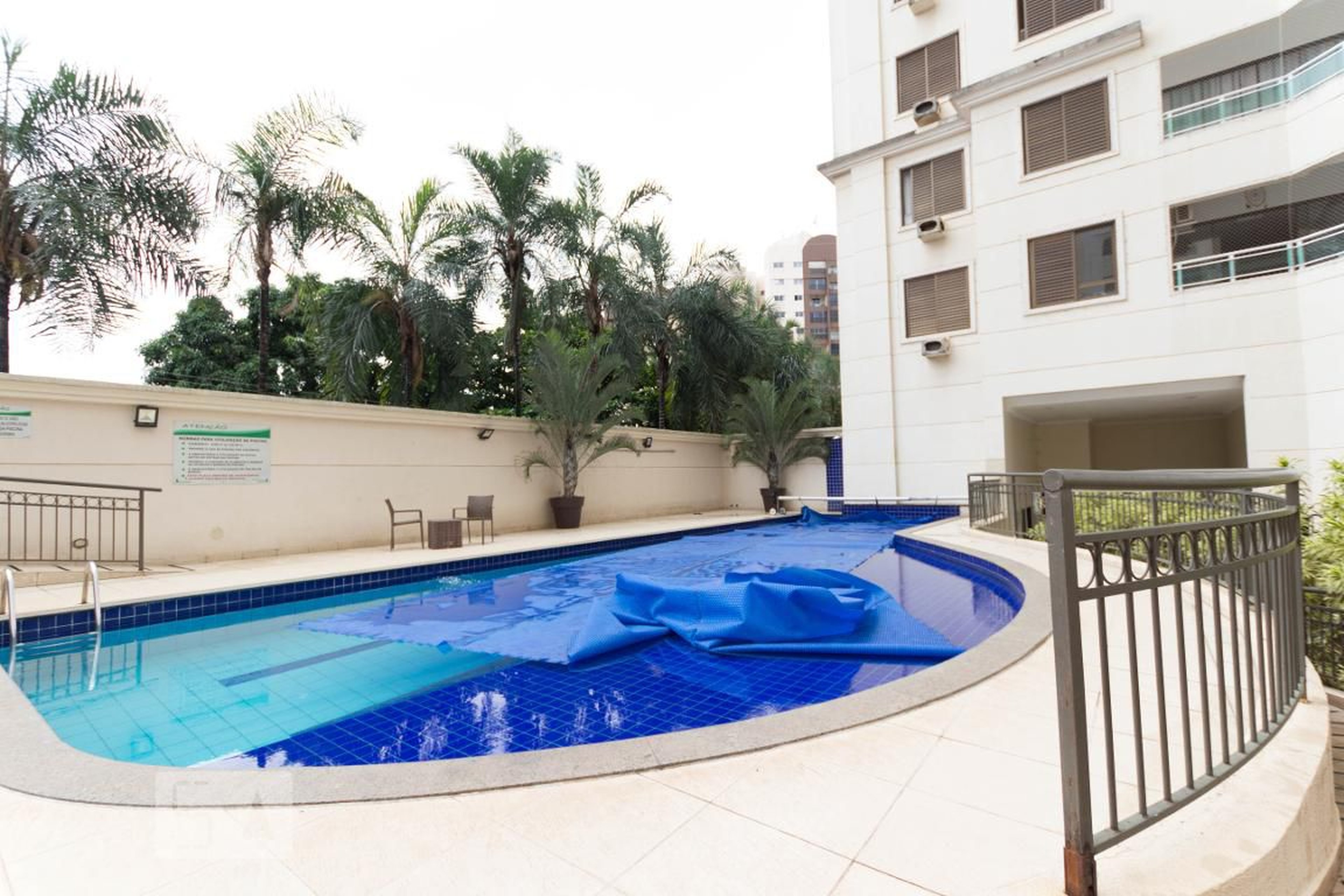 Piscina - Borges Landeiro