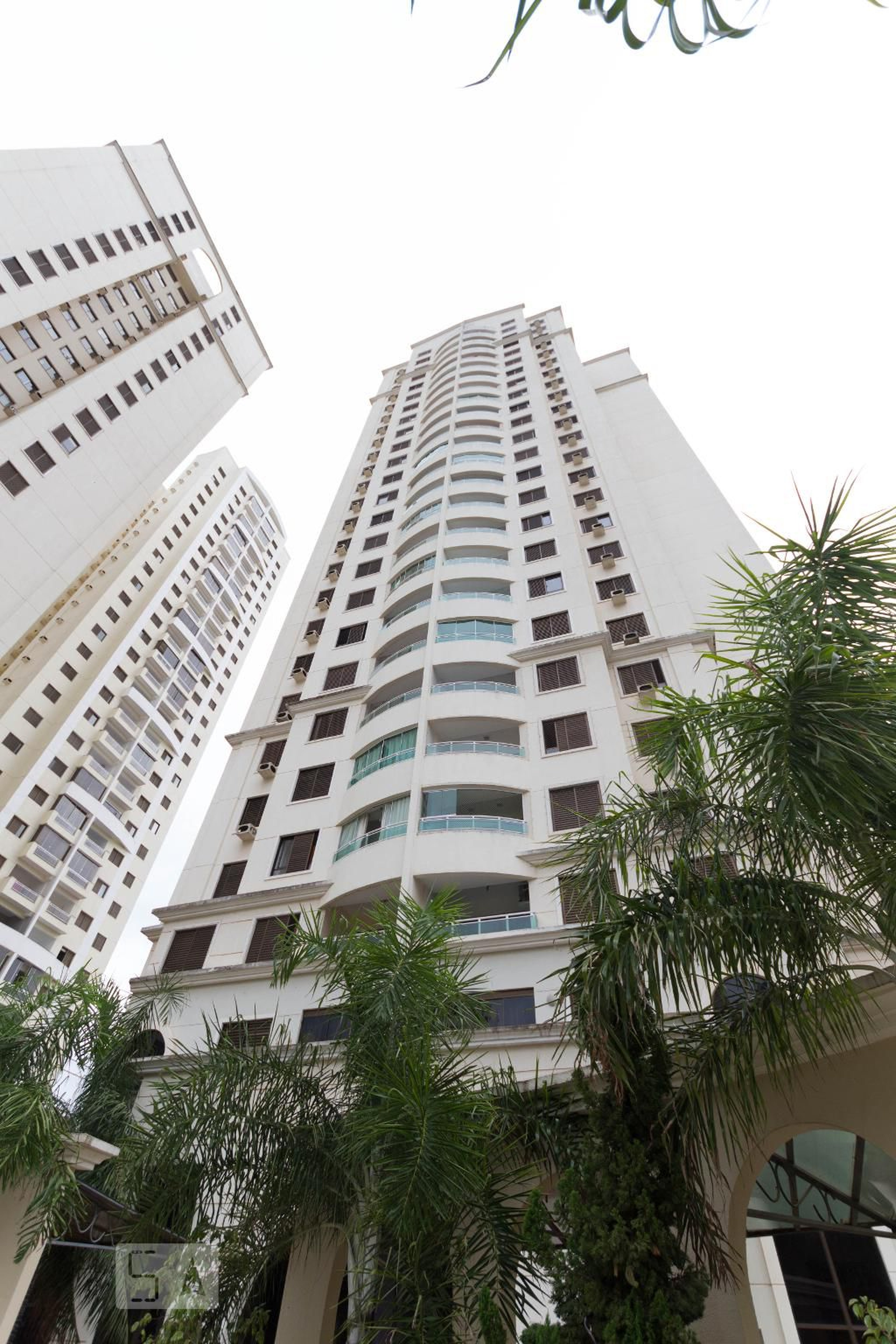 Fachada do condomínio Condomínio Borges Landeiro