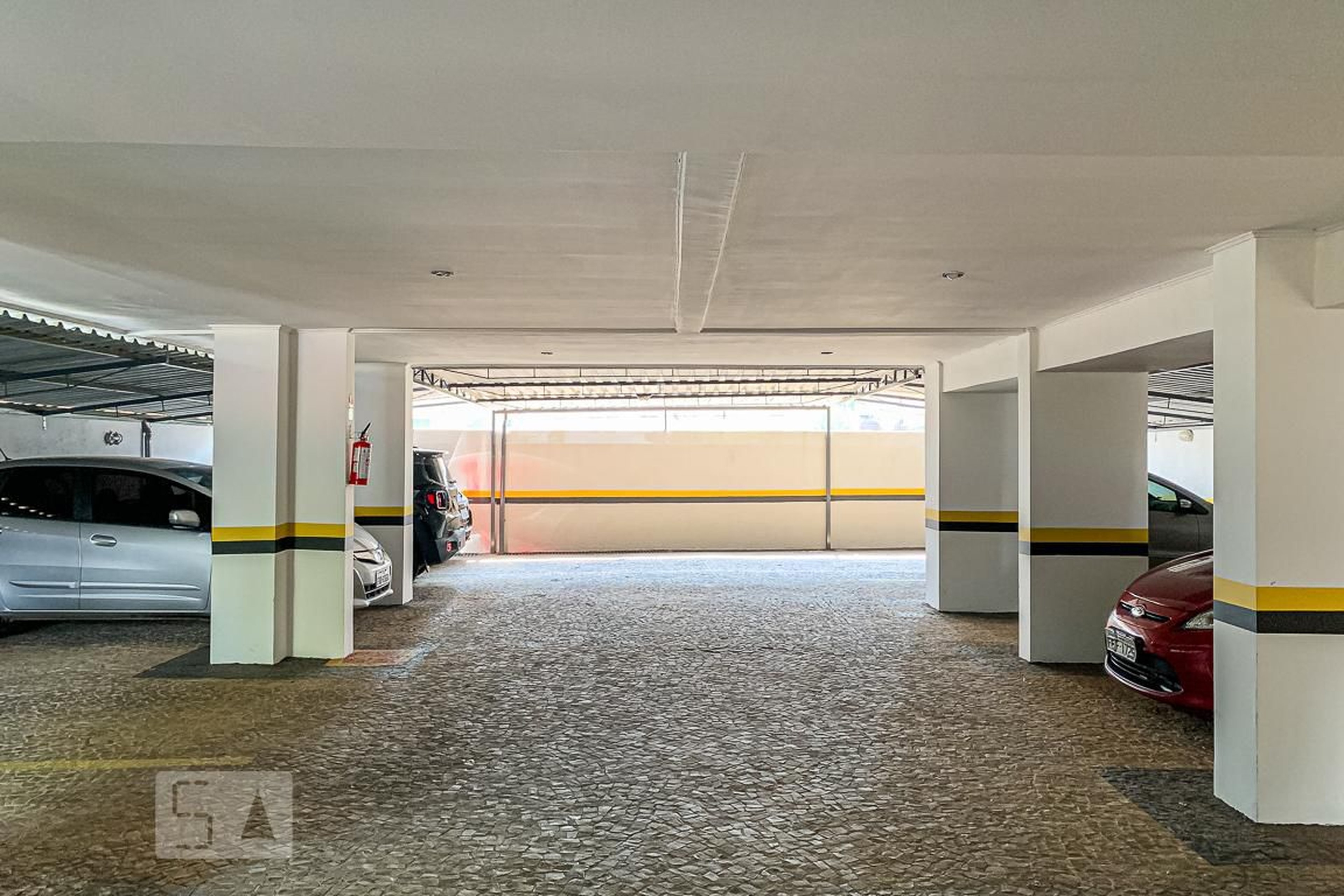 Condomínio - Praia de Setiba