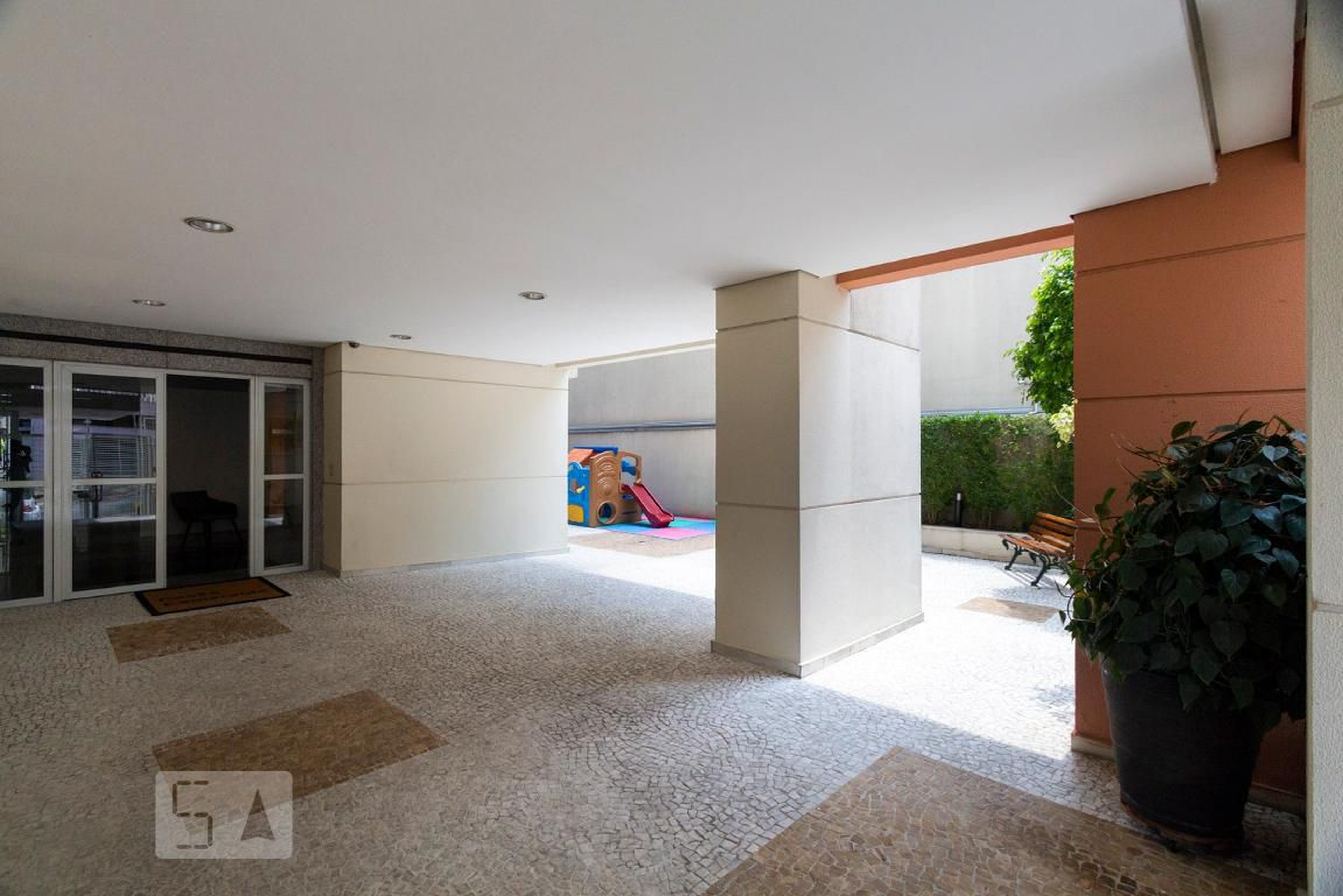 Área Externa - Costa Esmeralda