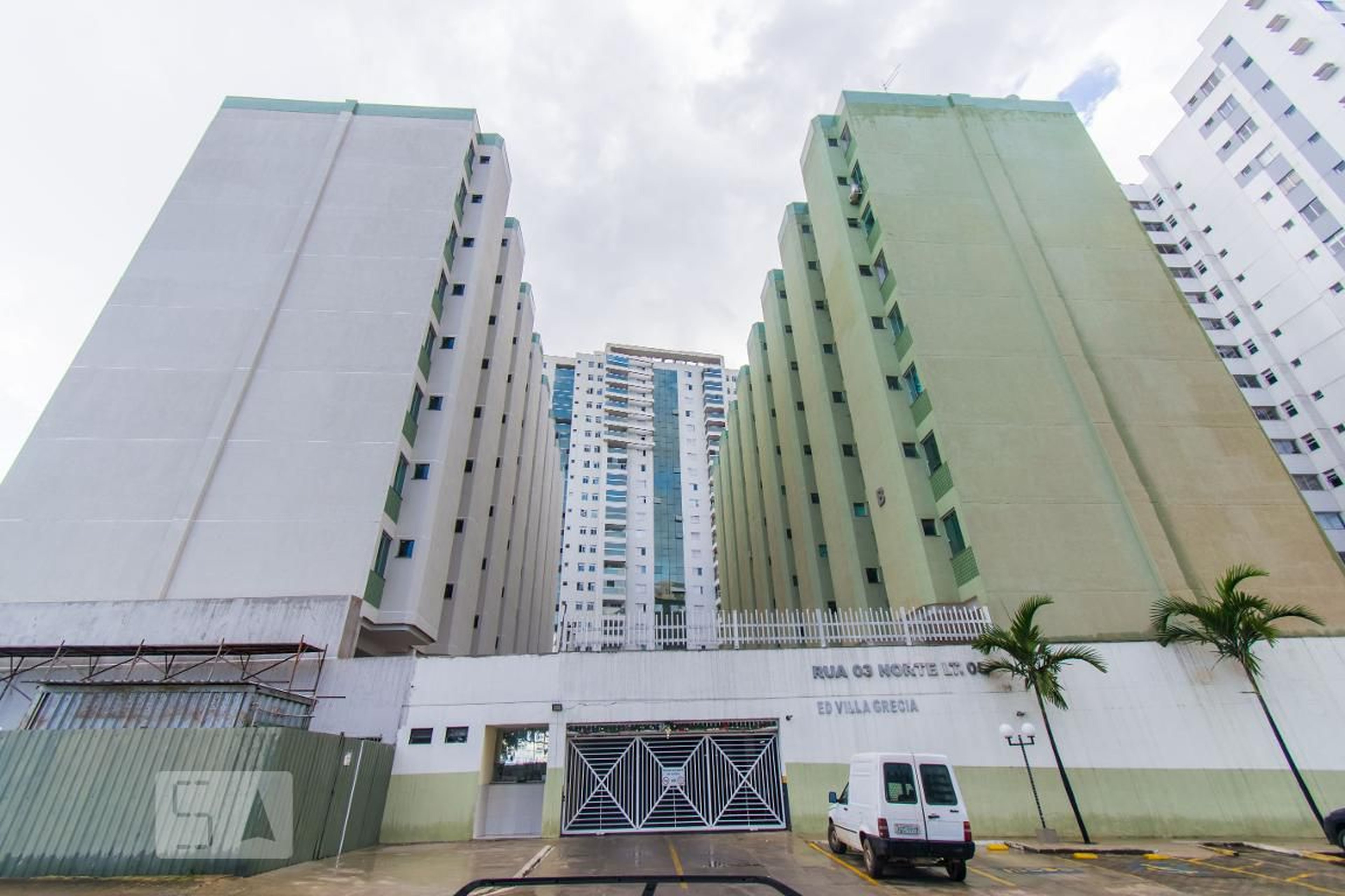 Fachada Condomínio Villa Grécia