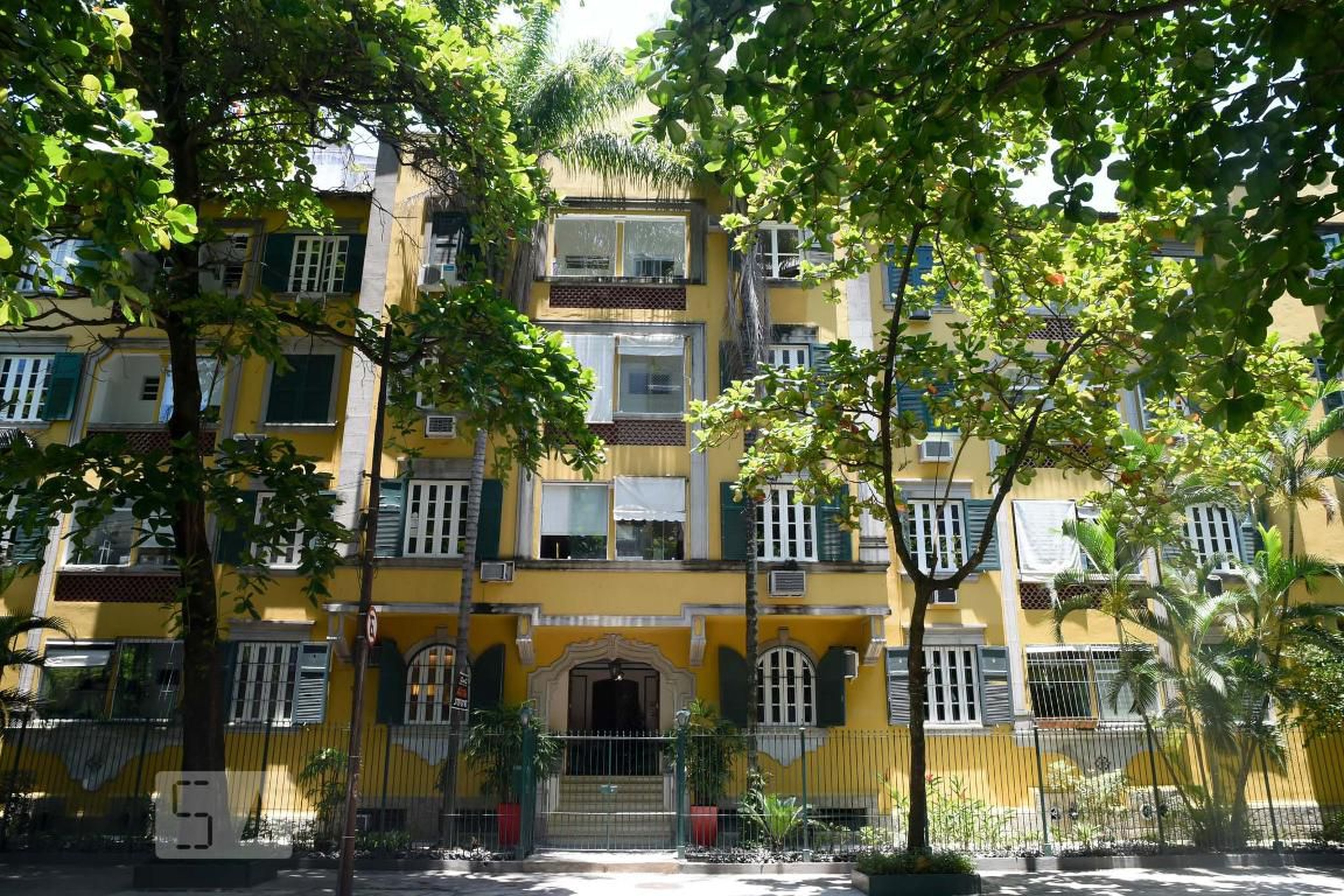 Fachada Condomínio San Diego