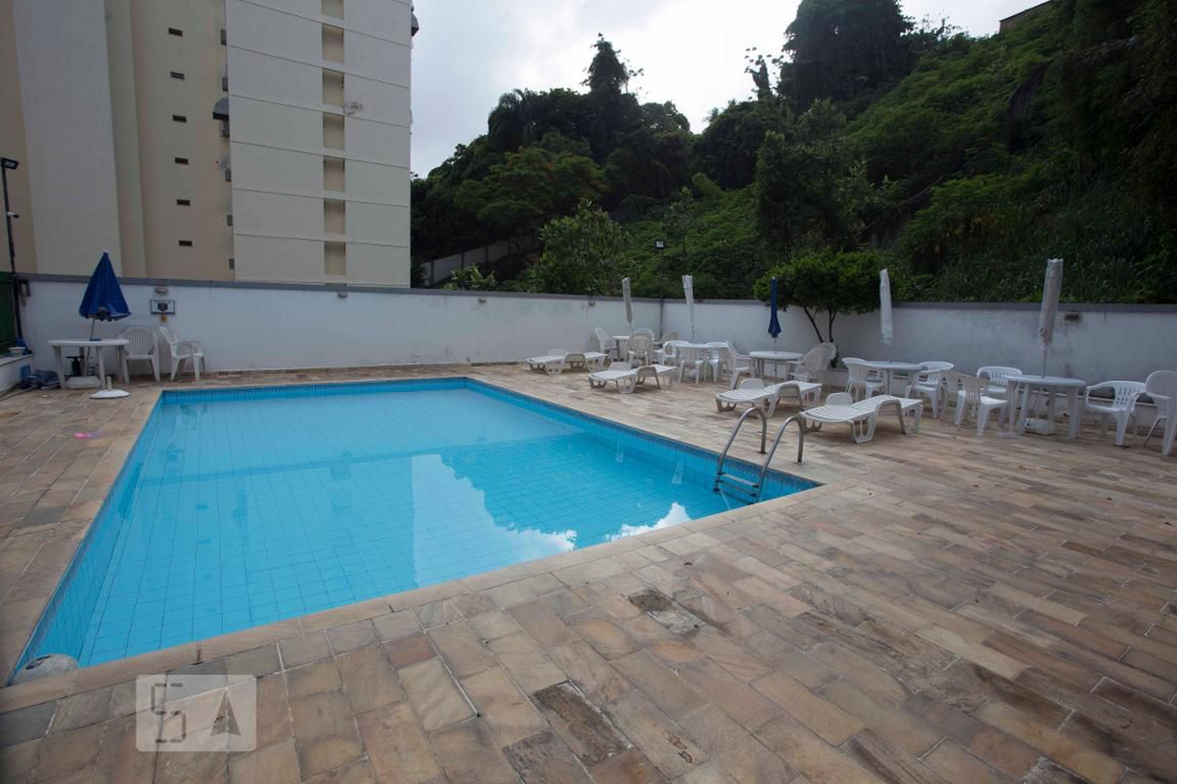 piscina - Edifício Castelo de Icarai