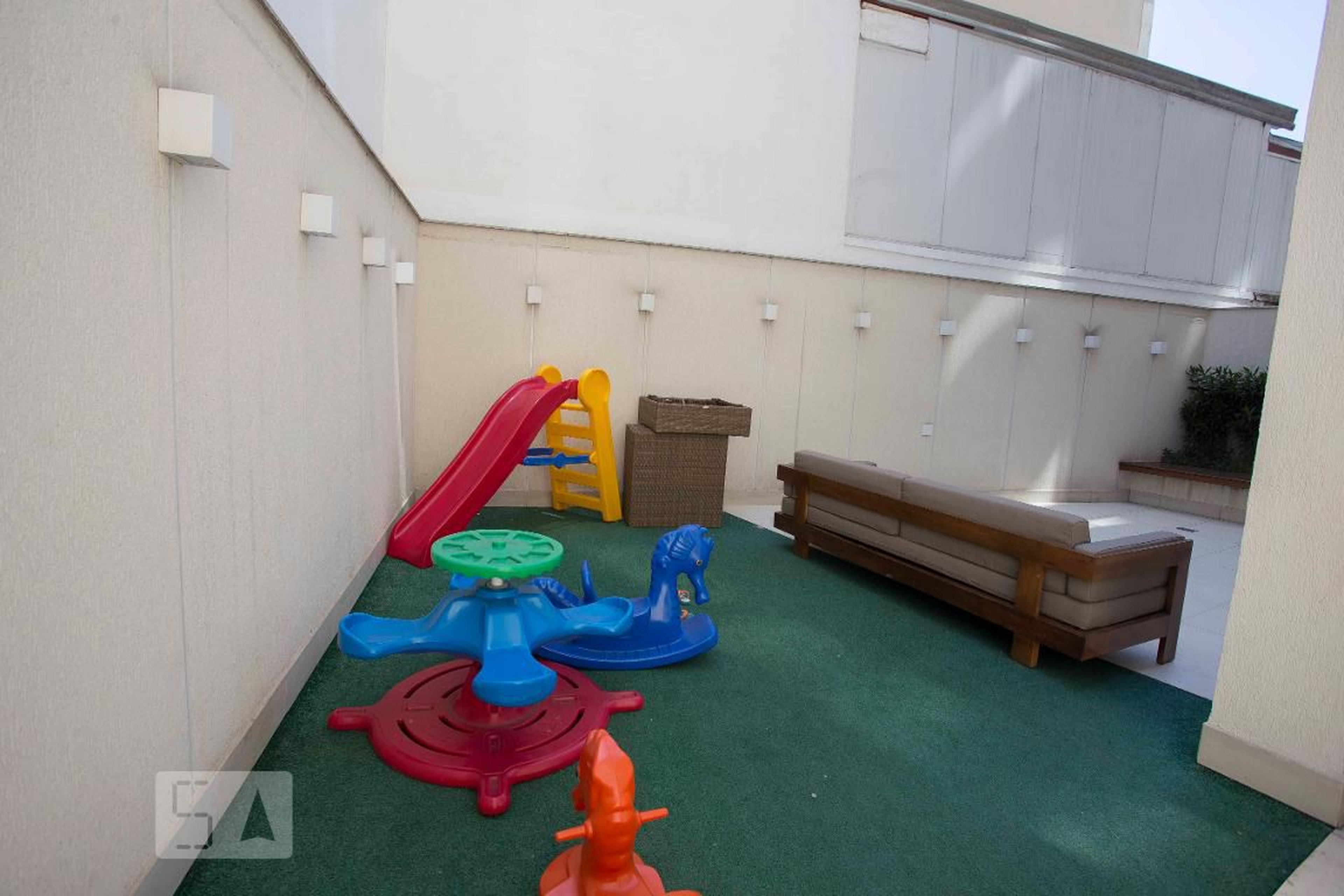 playground - Avant Garde Residence