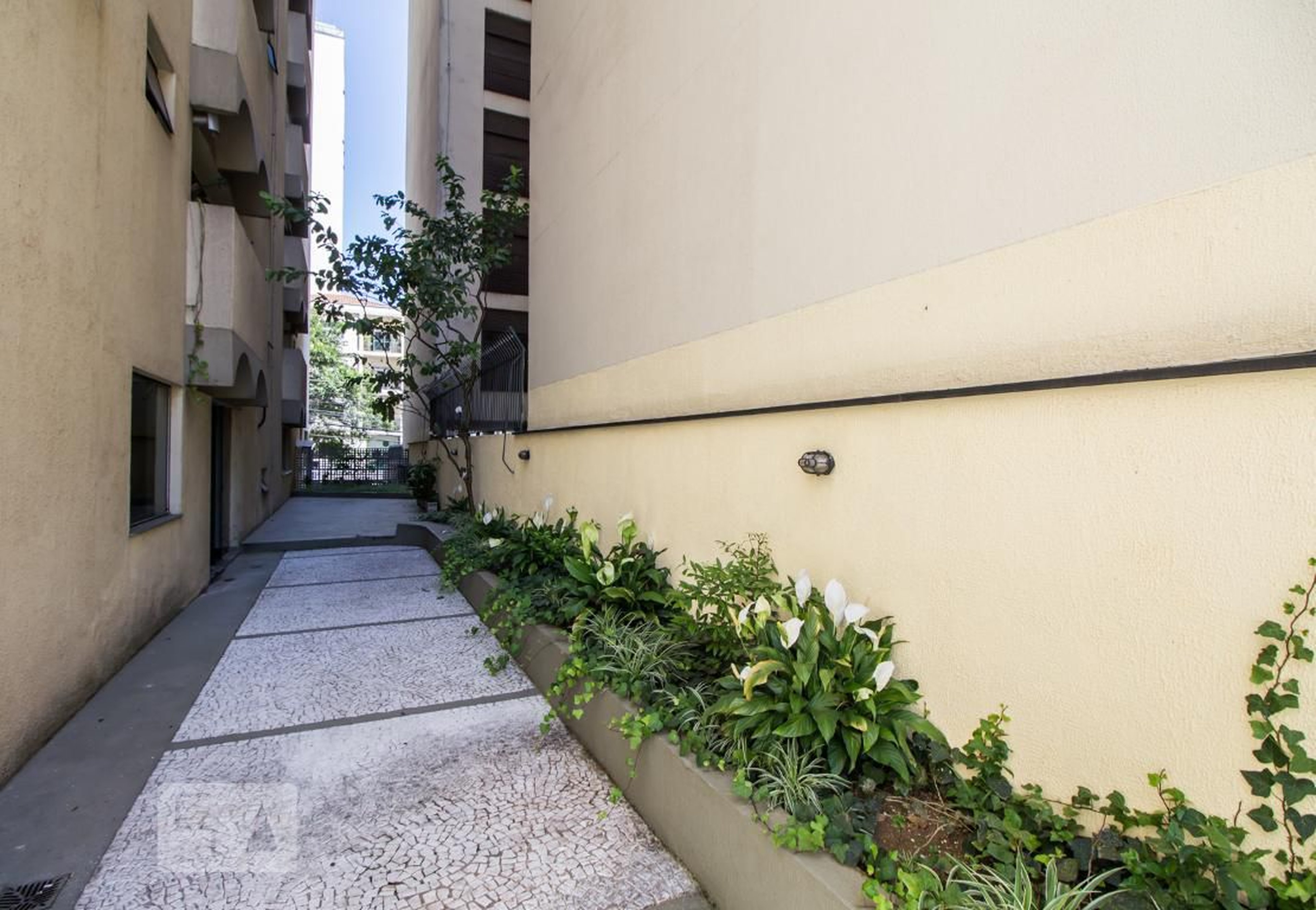 Área externa - Simely