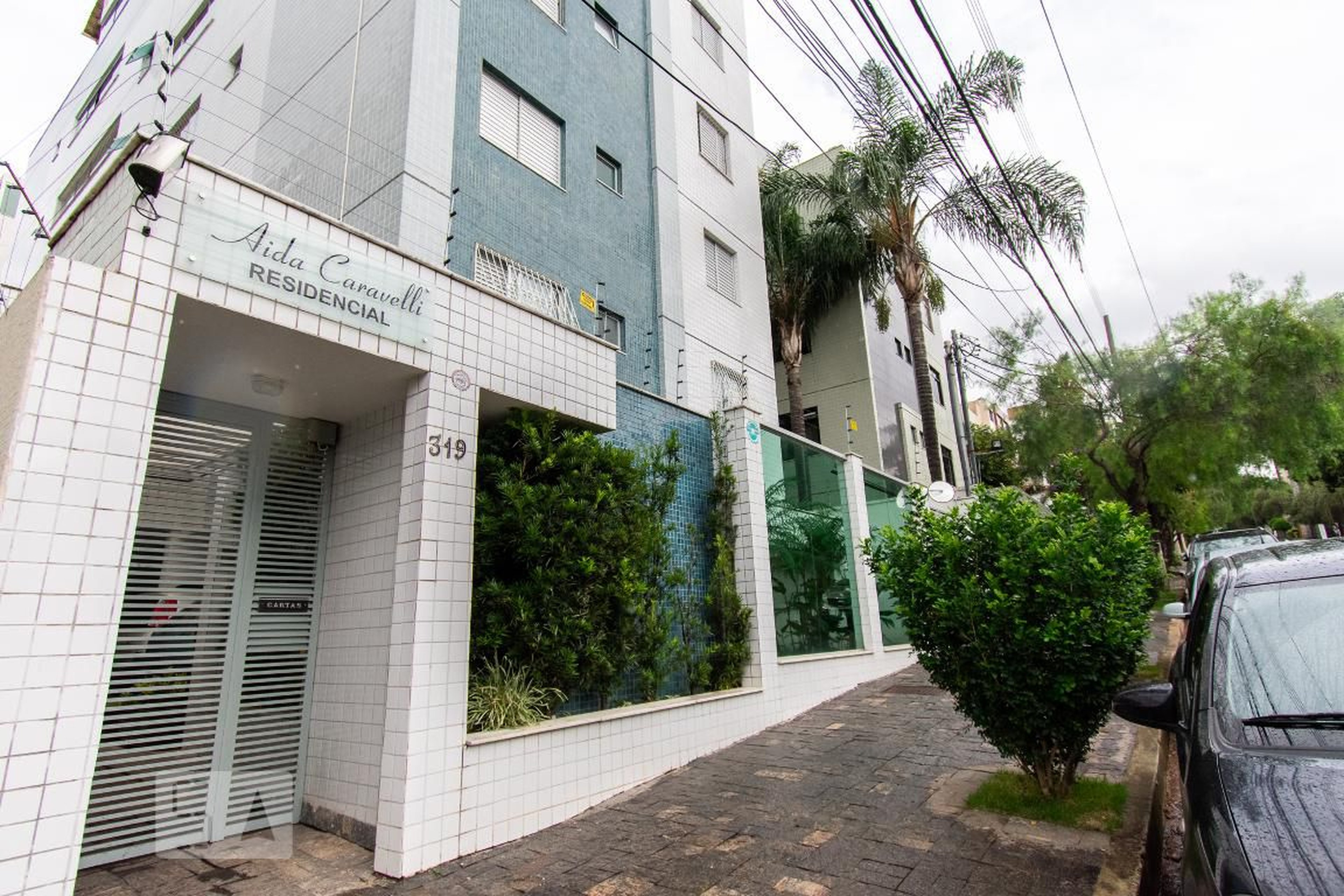 Fachada Residencial Aida Caravelli