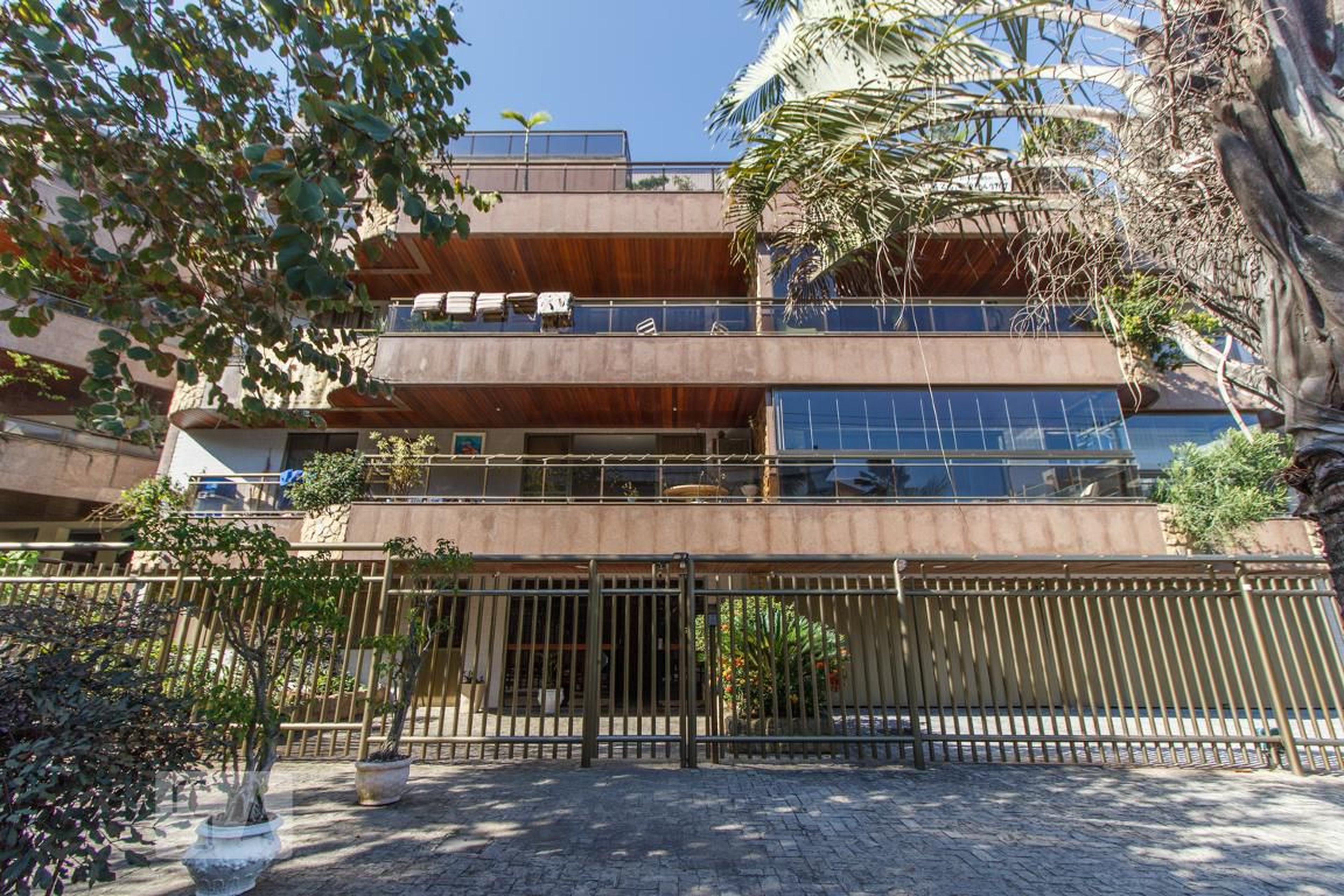 Fachada Condomínio em Avenida Arquiteto Afonso Reidy, 190