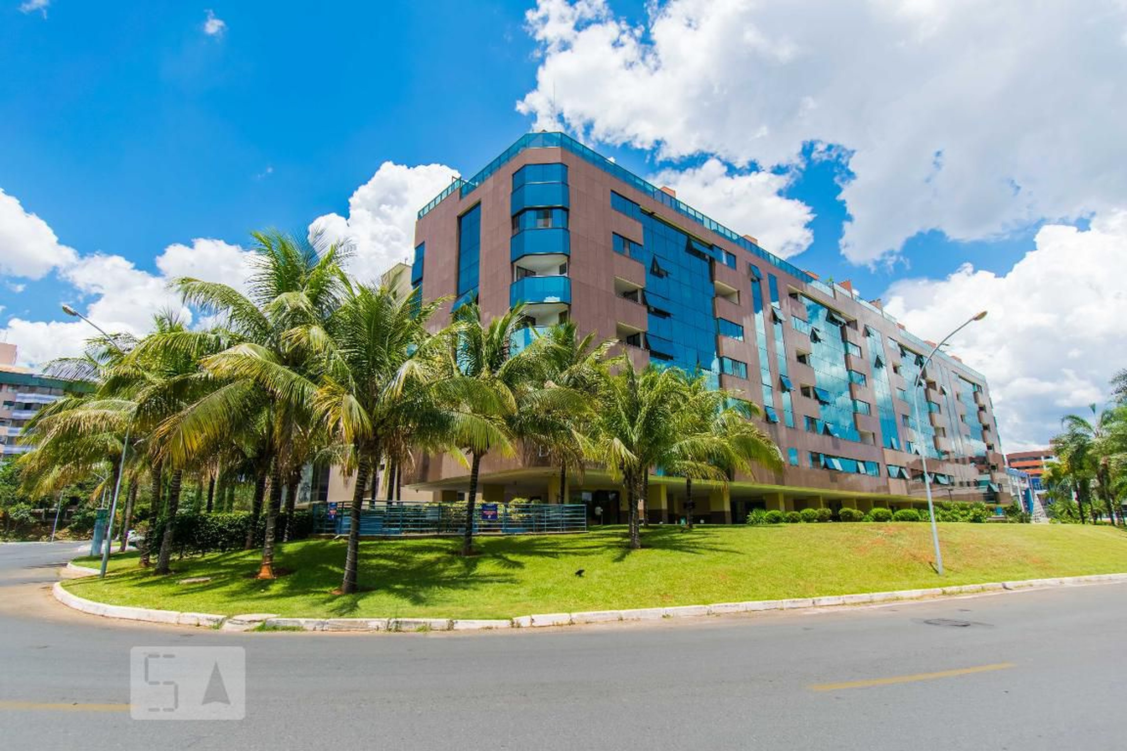 Fachada Condomínio Via Mirante do Parque