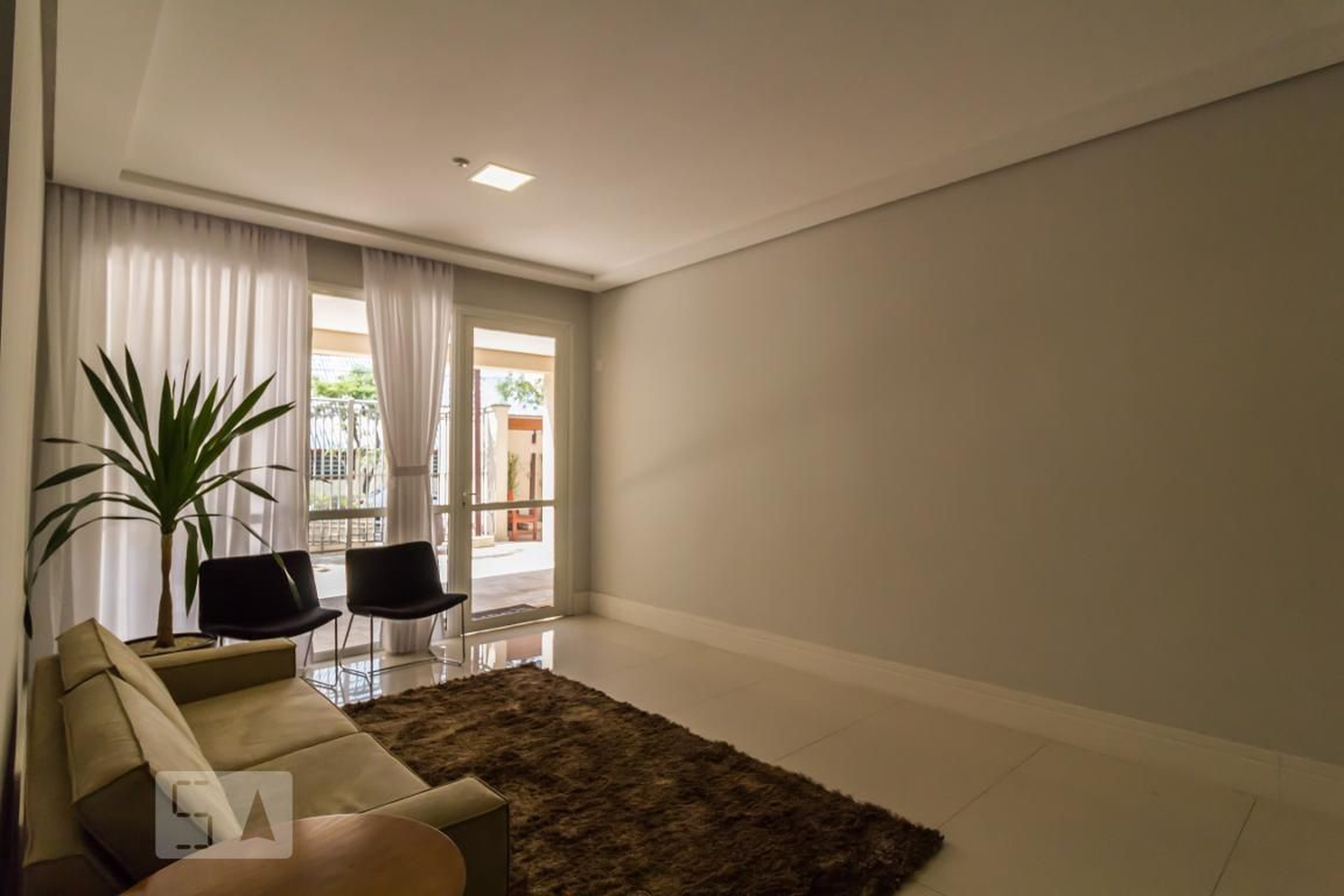 Hall de Entrada Condomínio em Rua Dona Benedita, 272