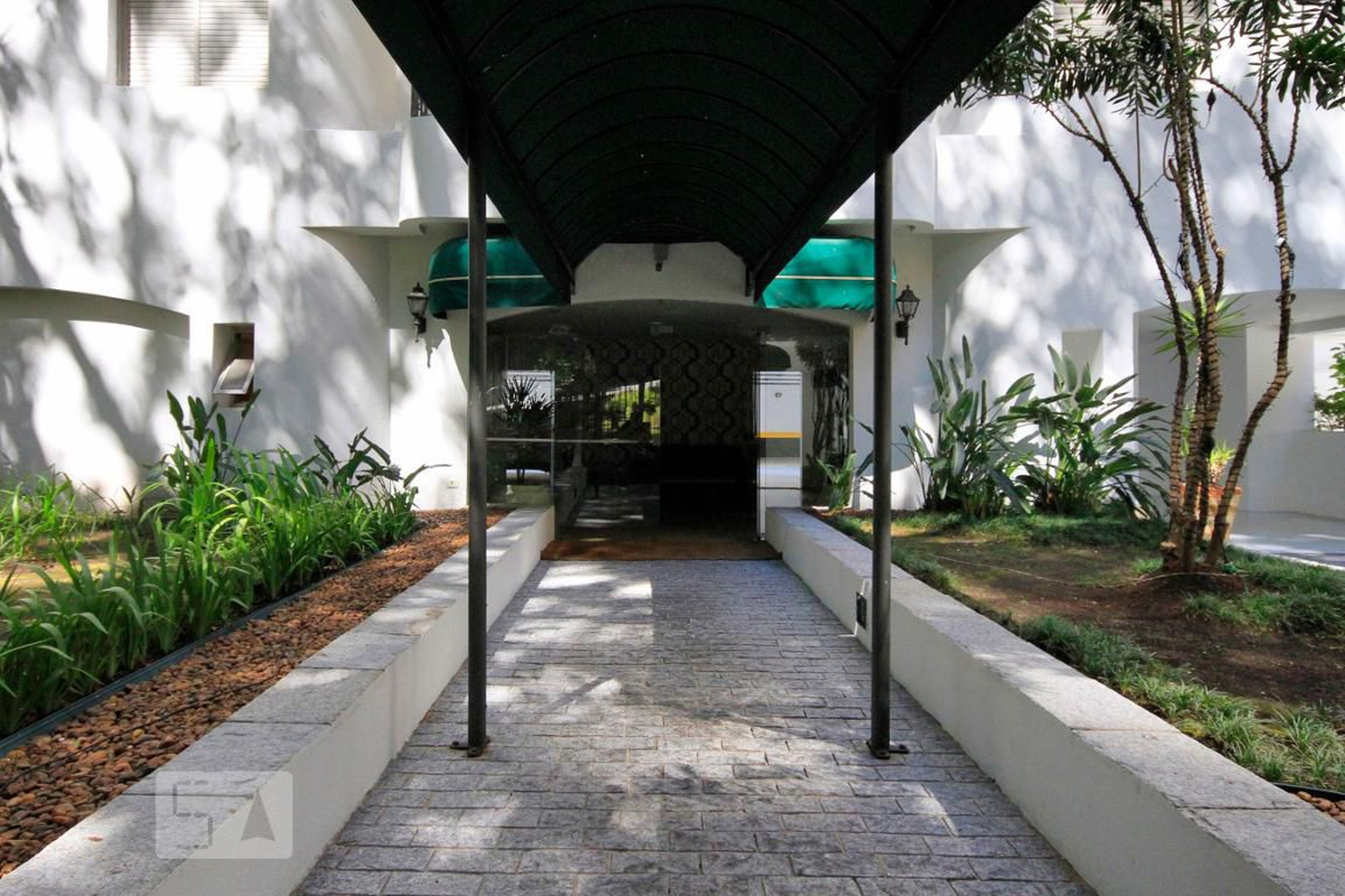 Entrada do Prédio - Parque Trianon