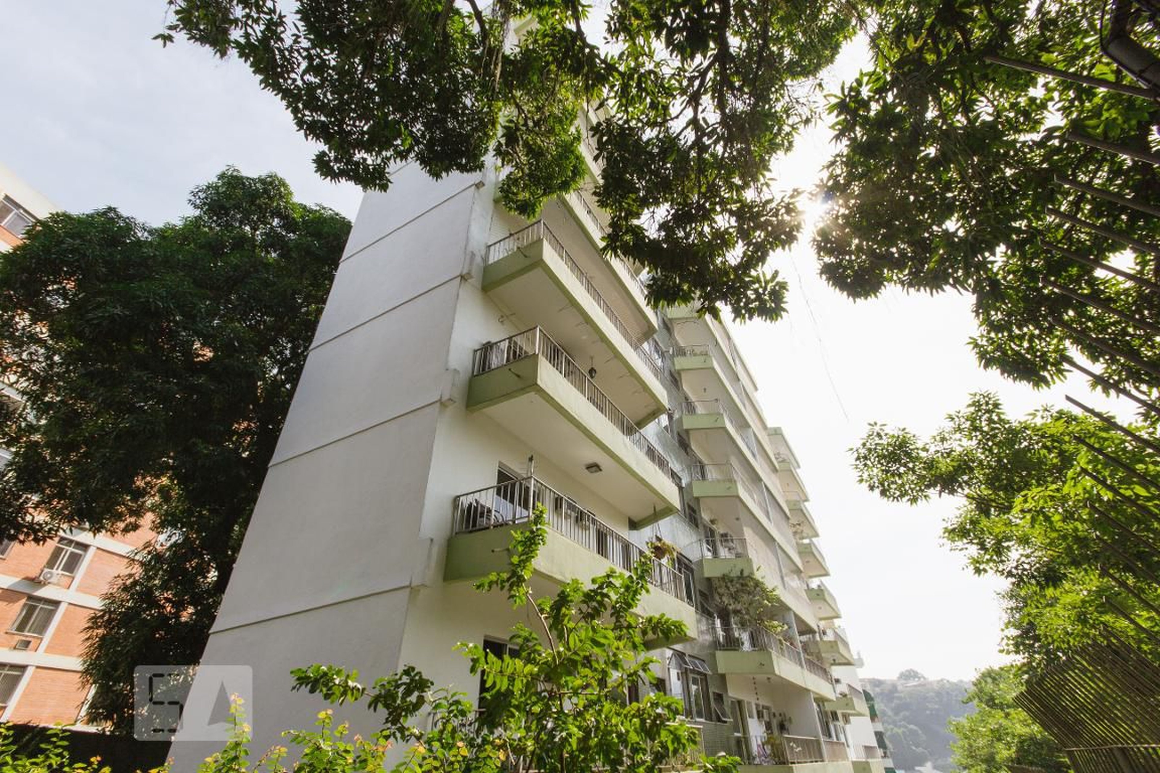 Fachada Condomínio em Rua Benevente, 718