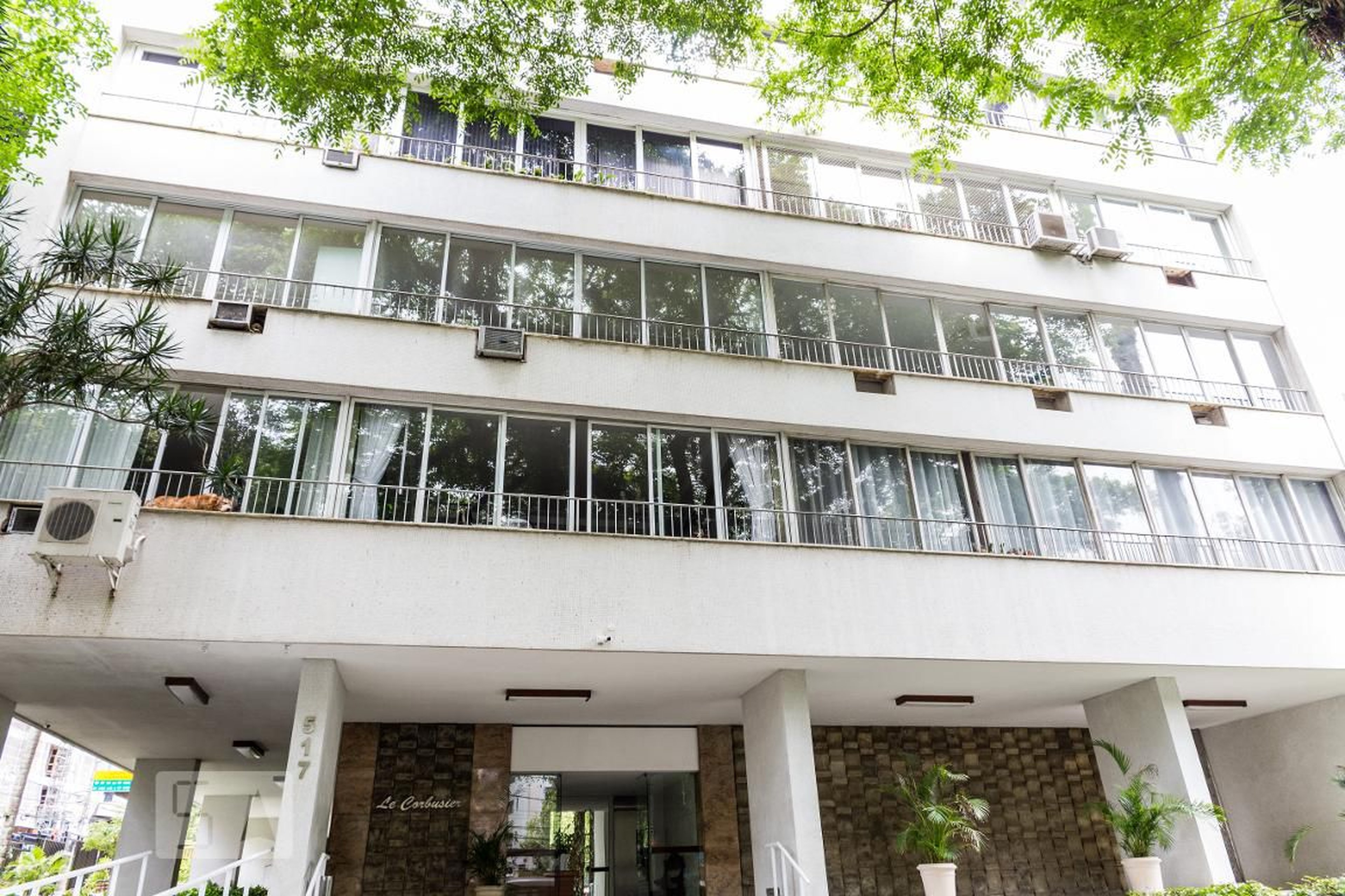 Fachada Condomínio Le Corbusier