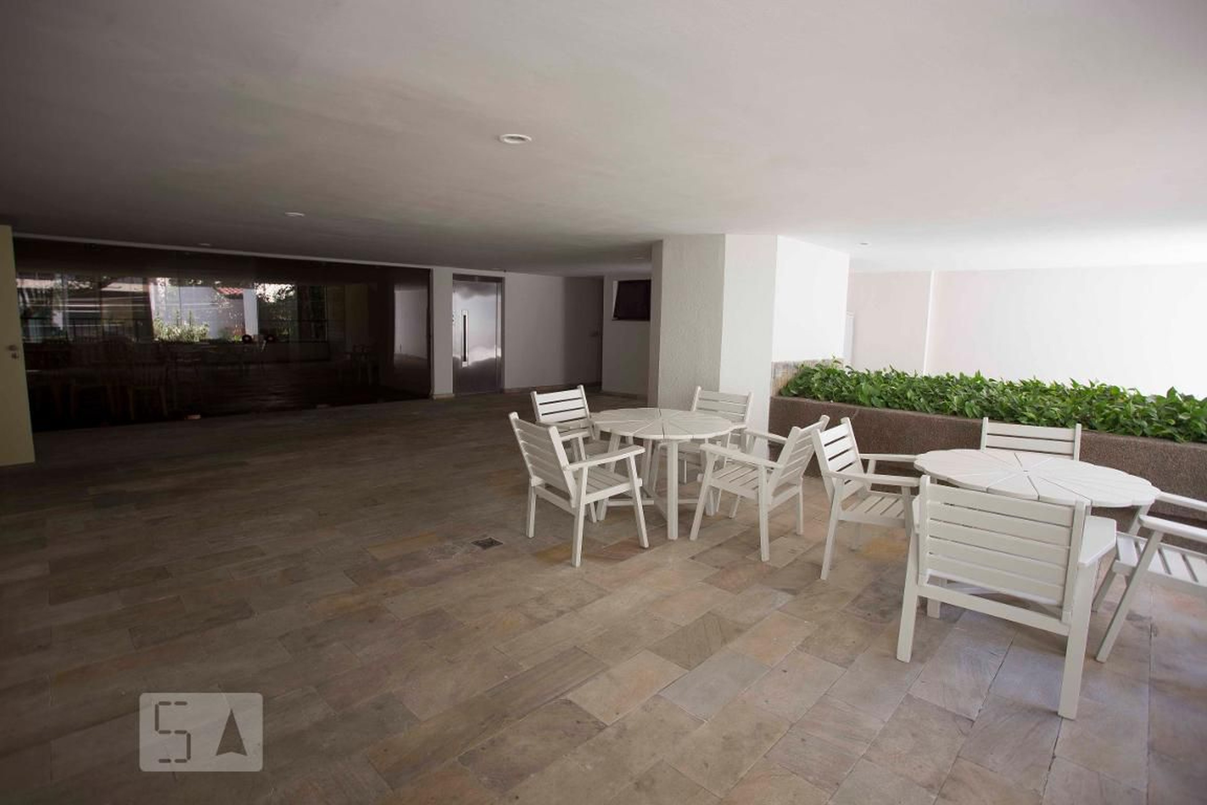 área comum - Bugatti