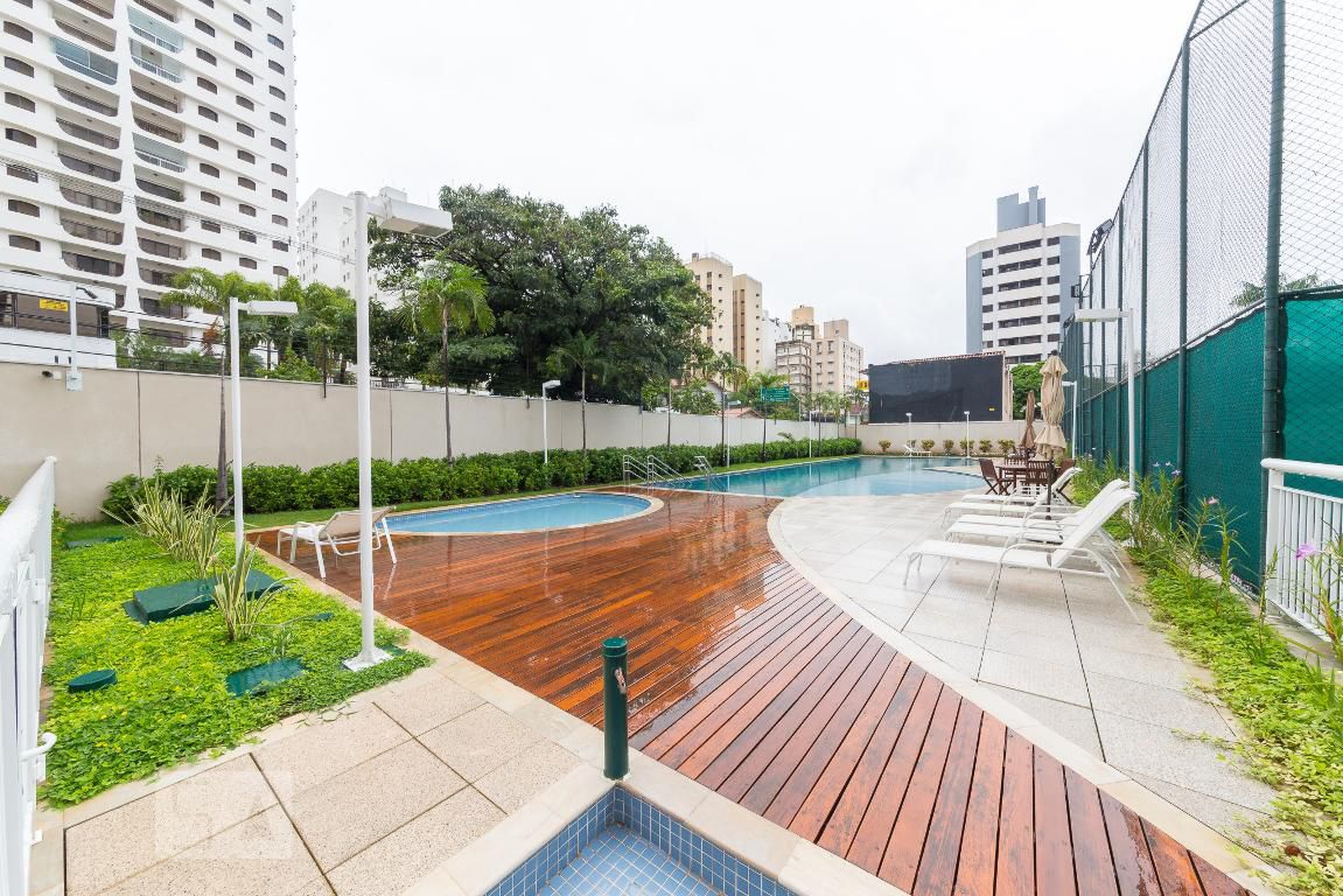 Piscina - Wide Cambuí