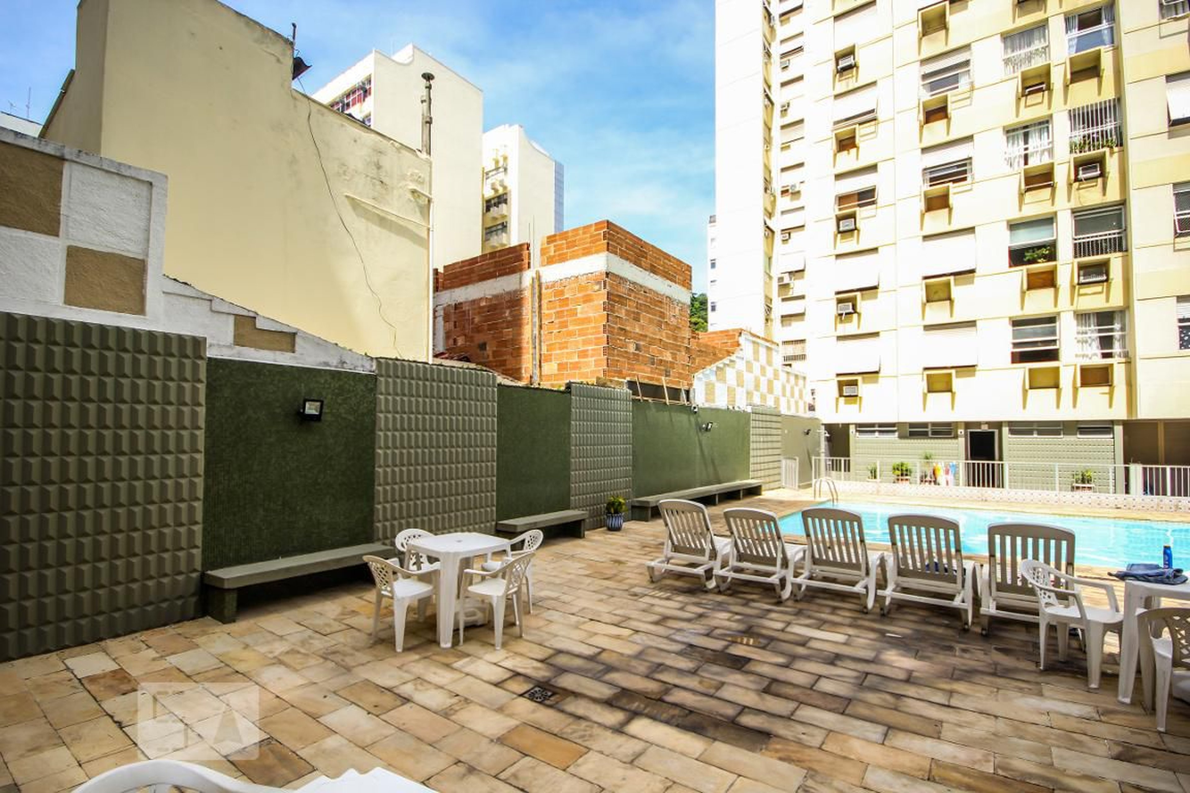 Área da Piscina - Mar Azul