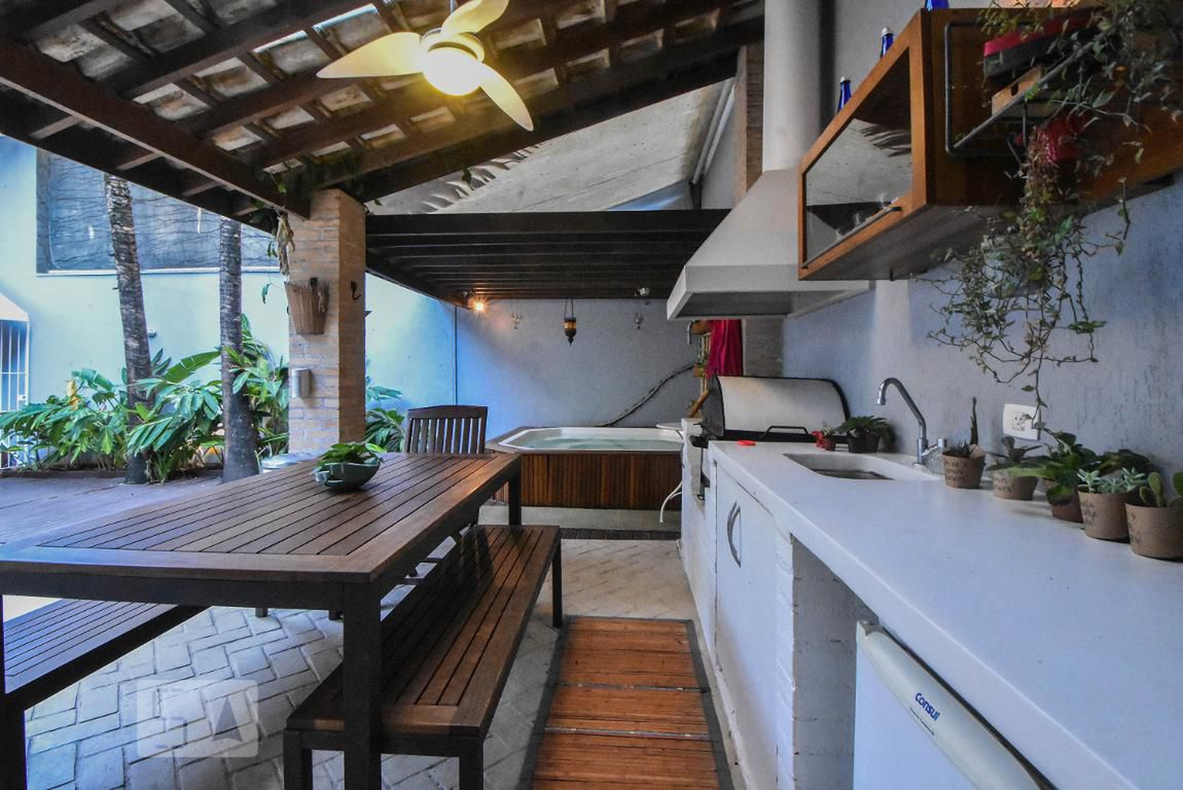 Churrasqueira Condomínio em Rua Arizona, 198