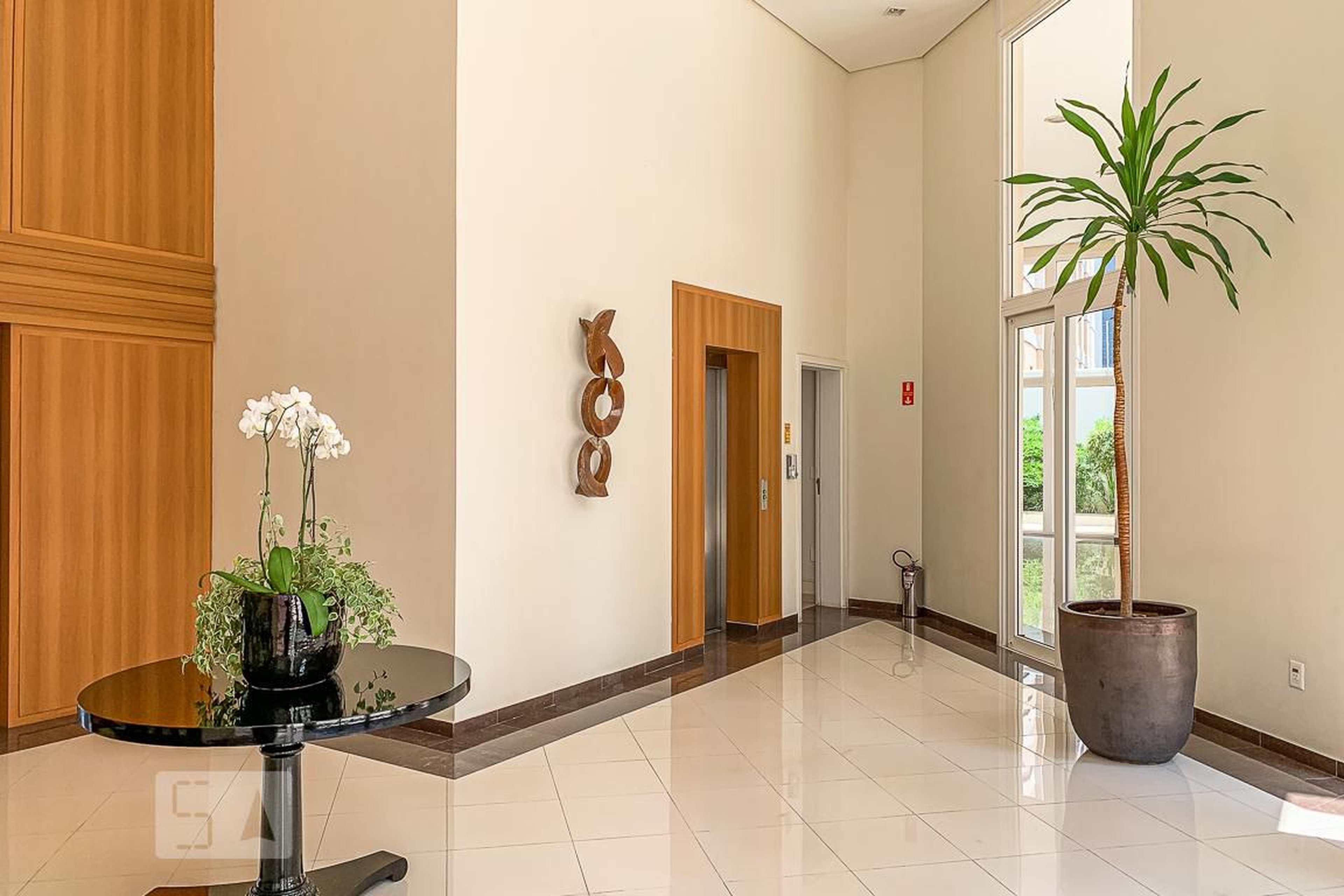 Hall - Lago di Lugano