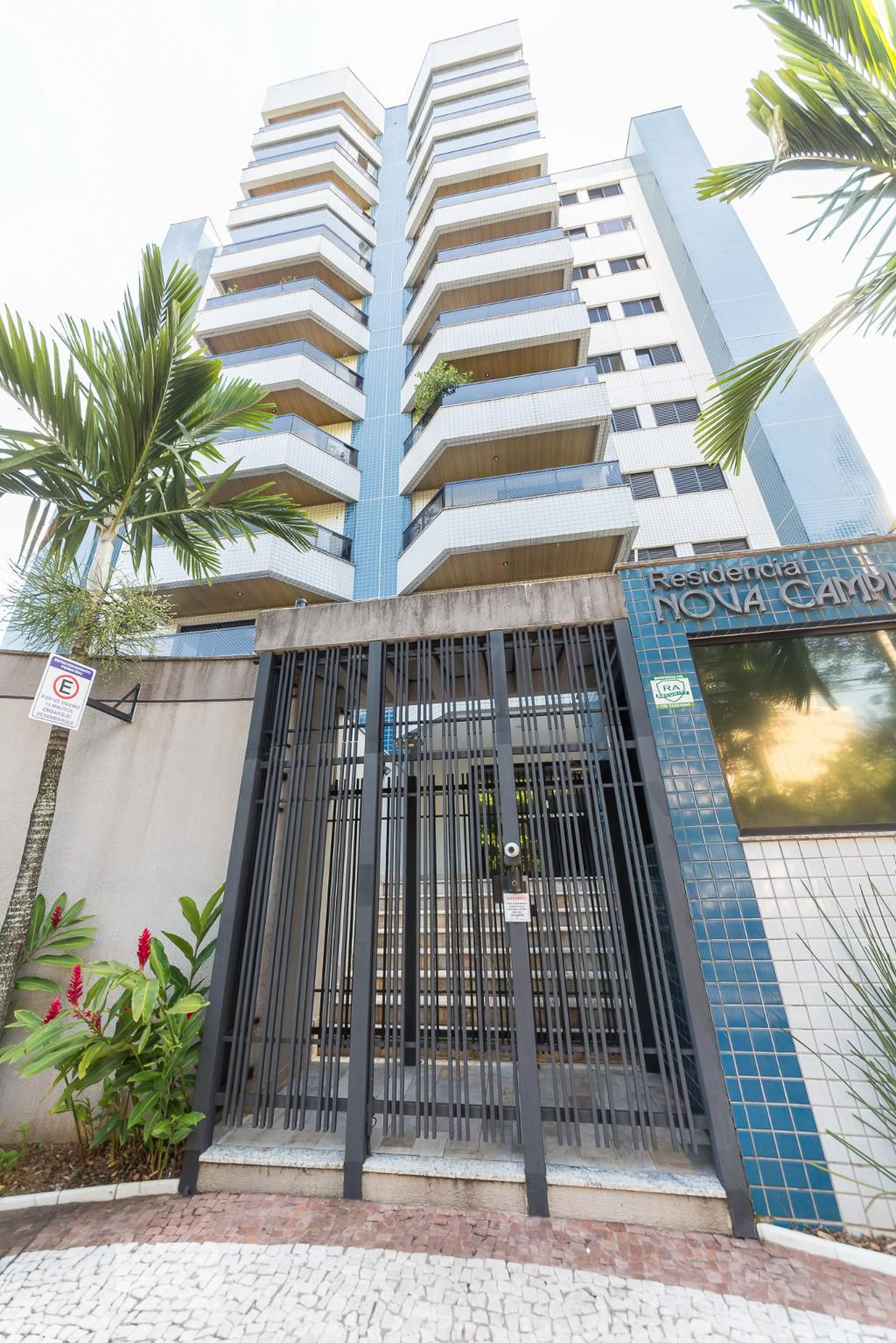 Fachada Condomínio em Avenida José de Sousa Campos, 425