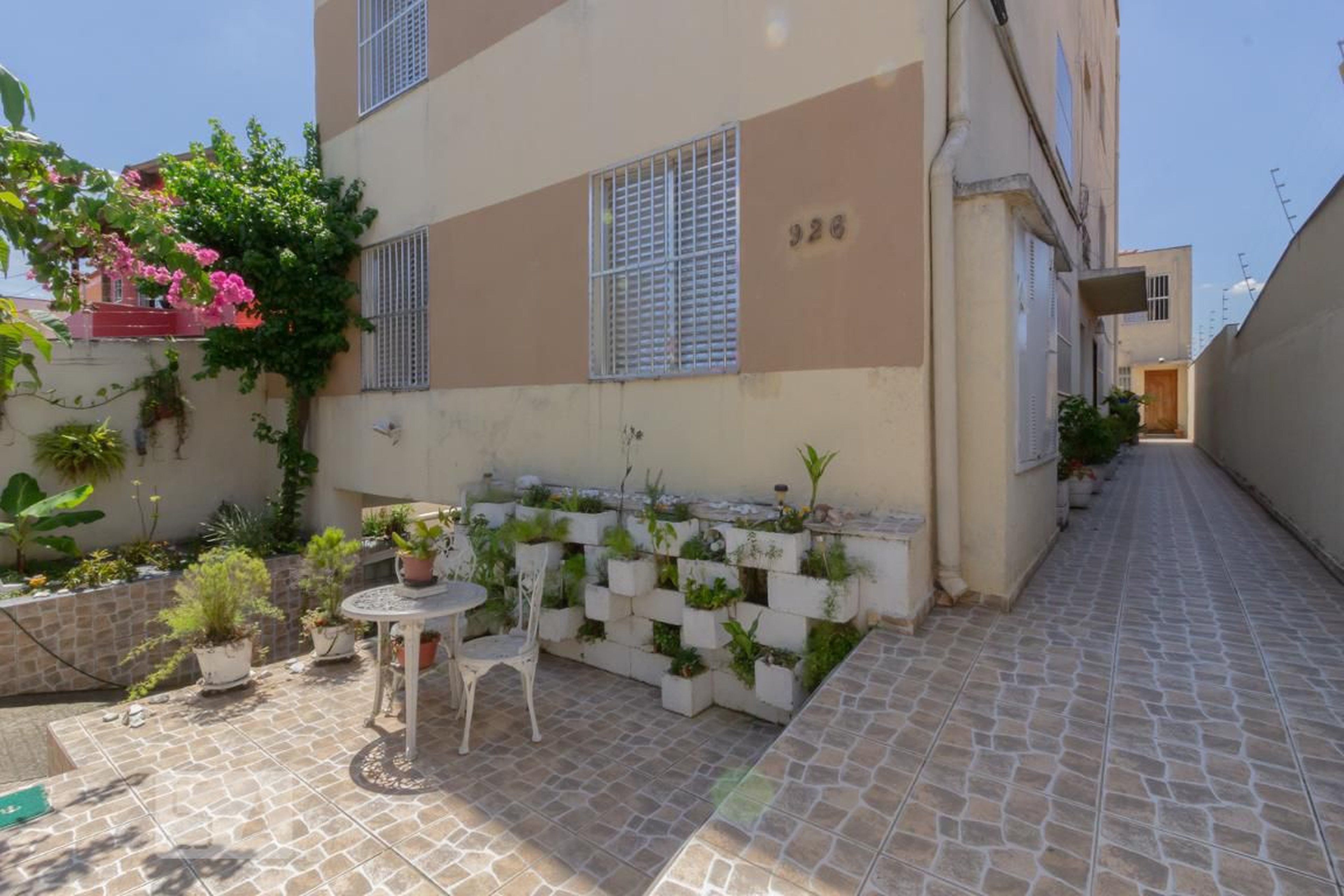 Área comum - Jorge Tibiriça