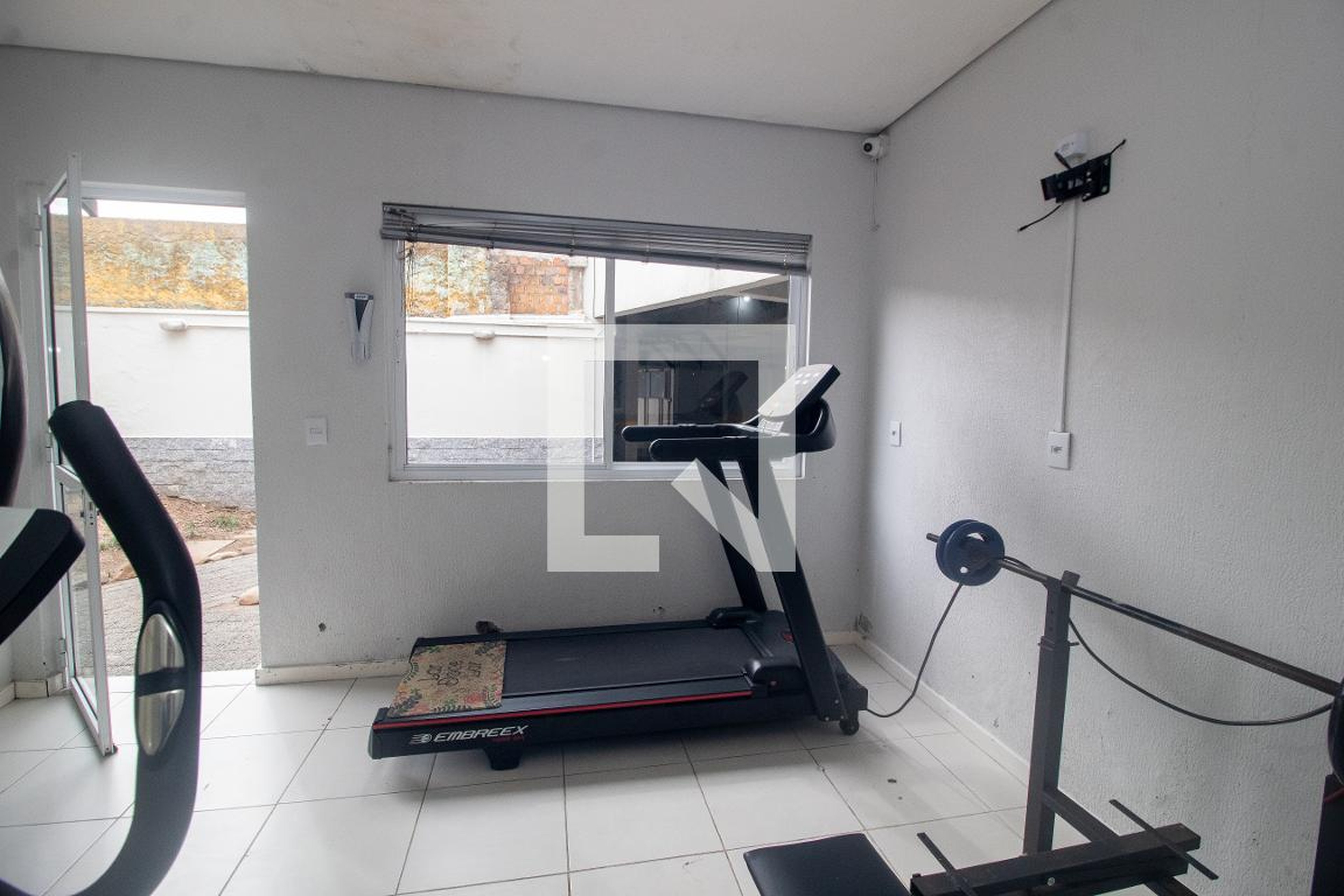 Academia - Lift Residence