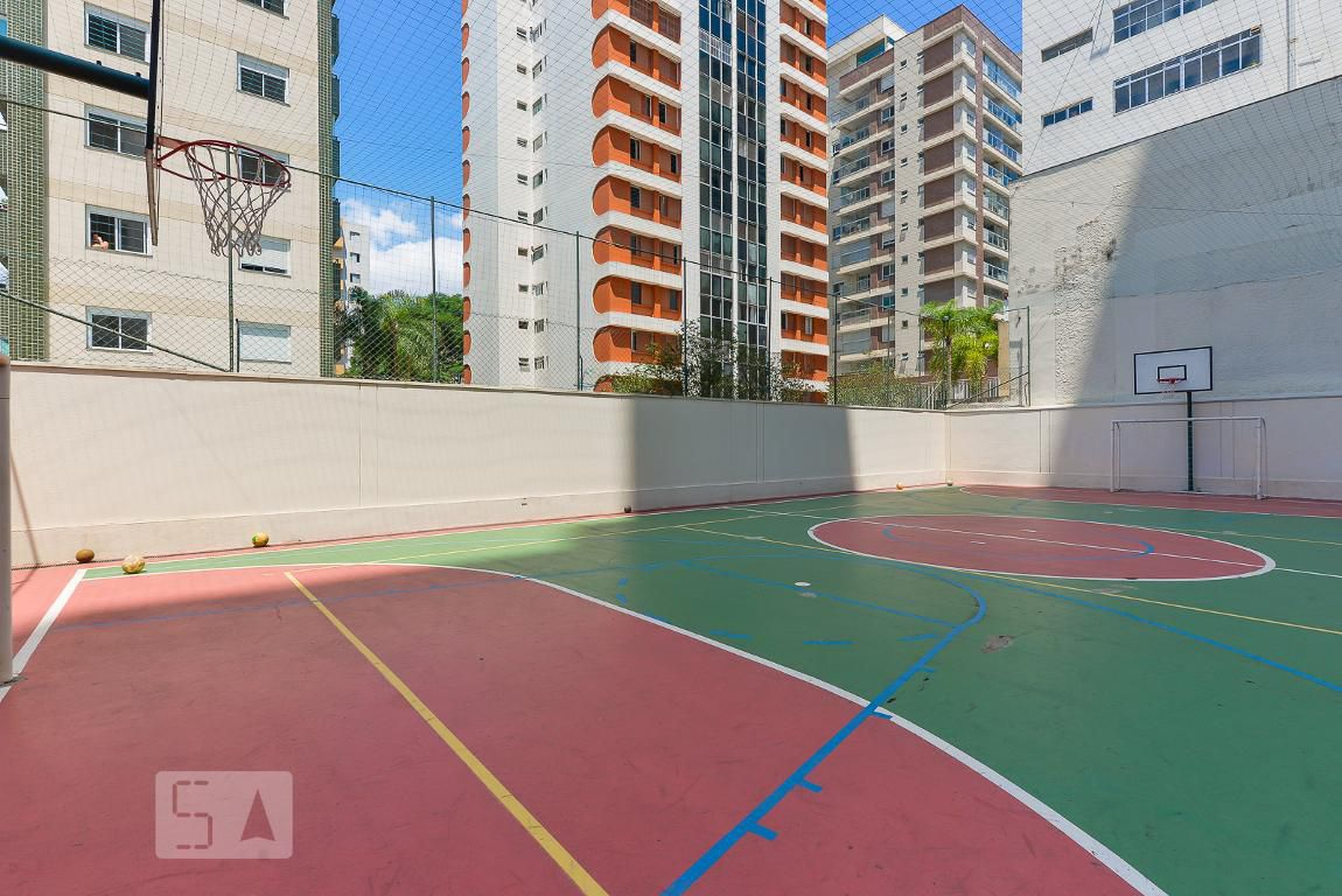 Quadra Esportiva - Quartier D'Or