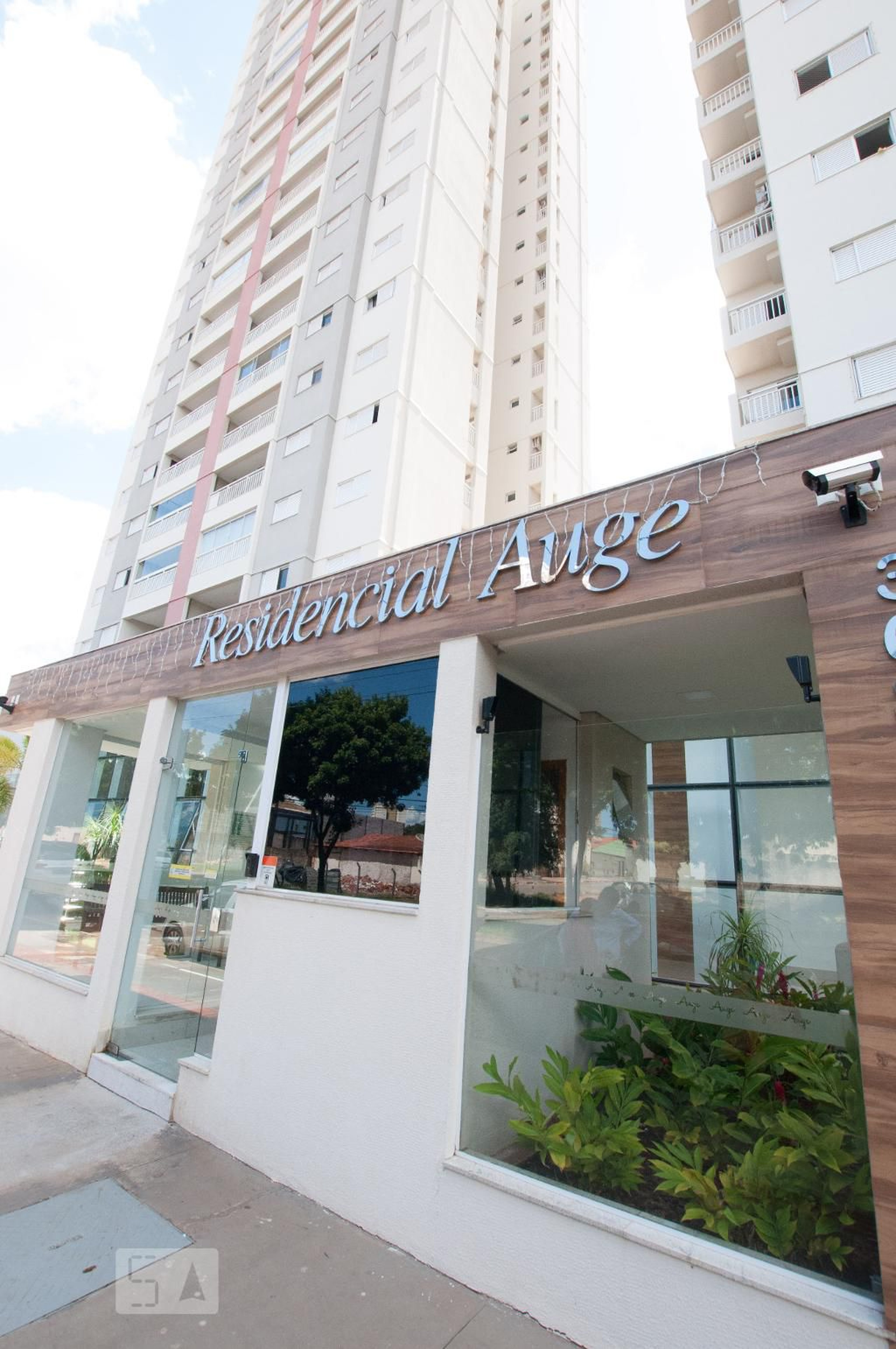 Fachada Residencial Auge