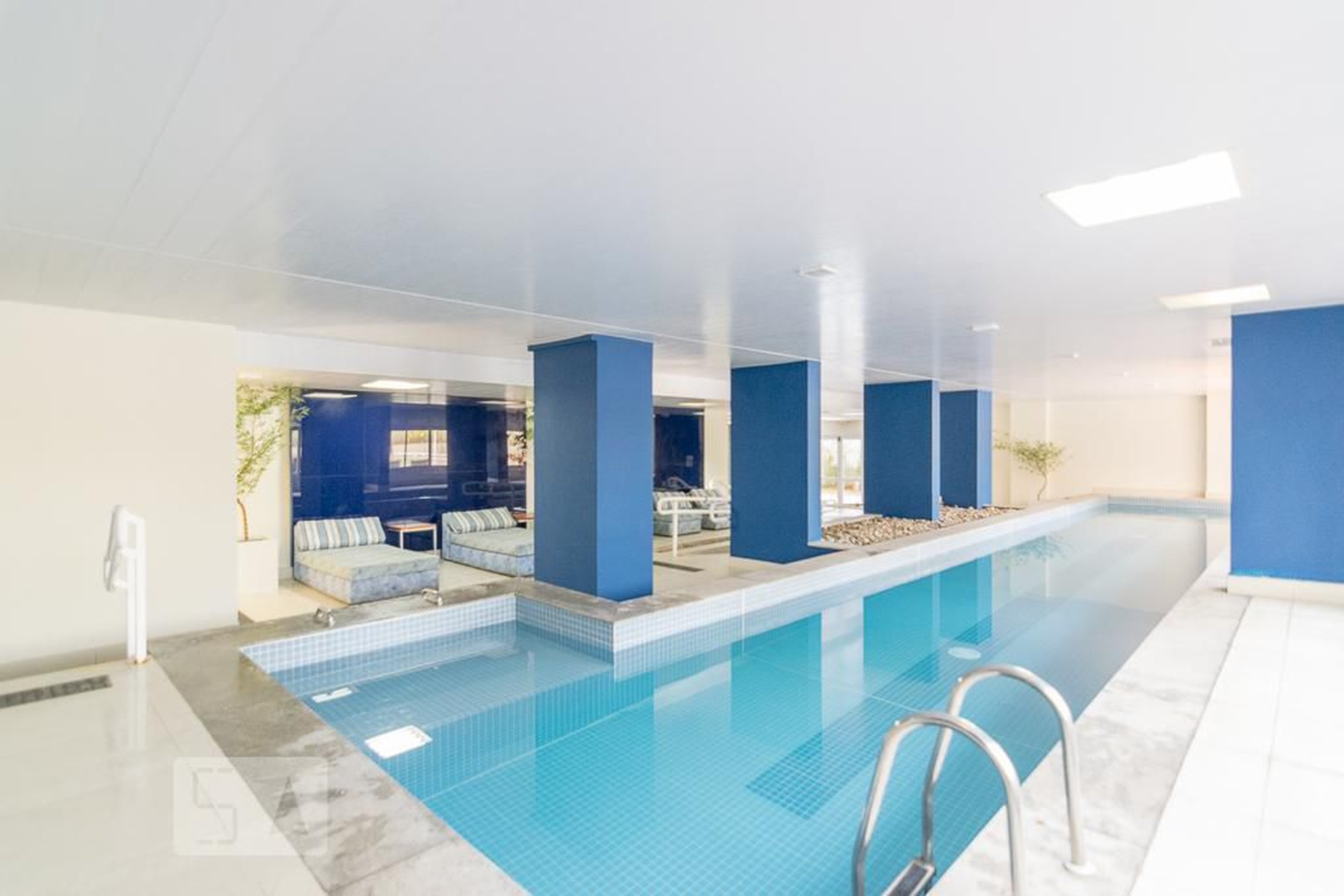 Piscina Coberta - Mundi