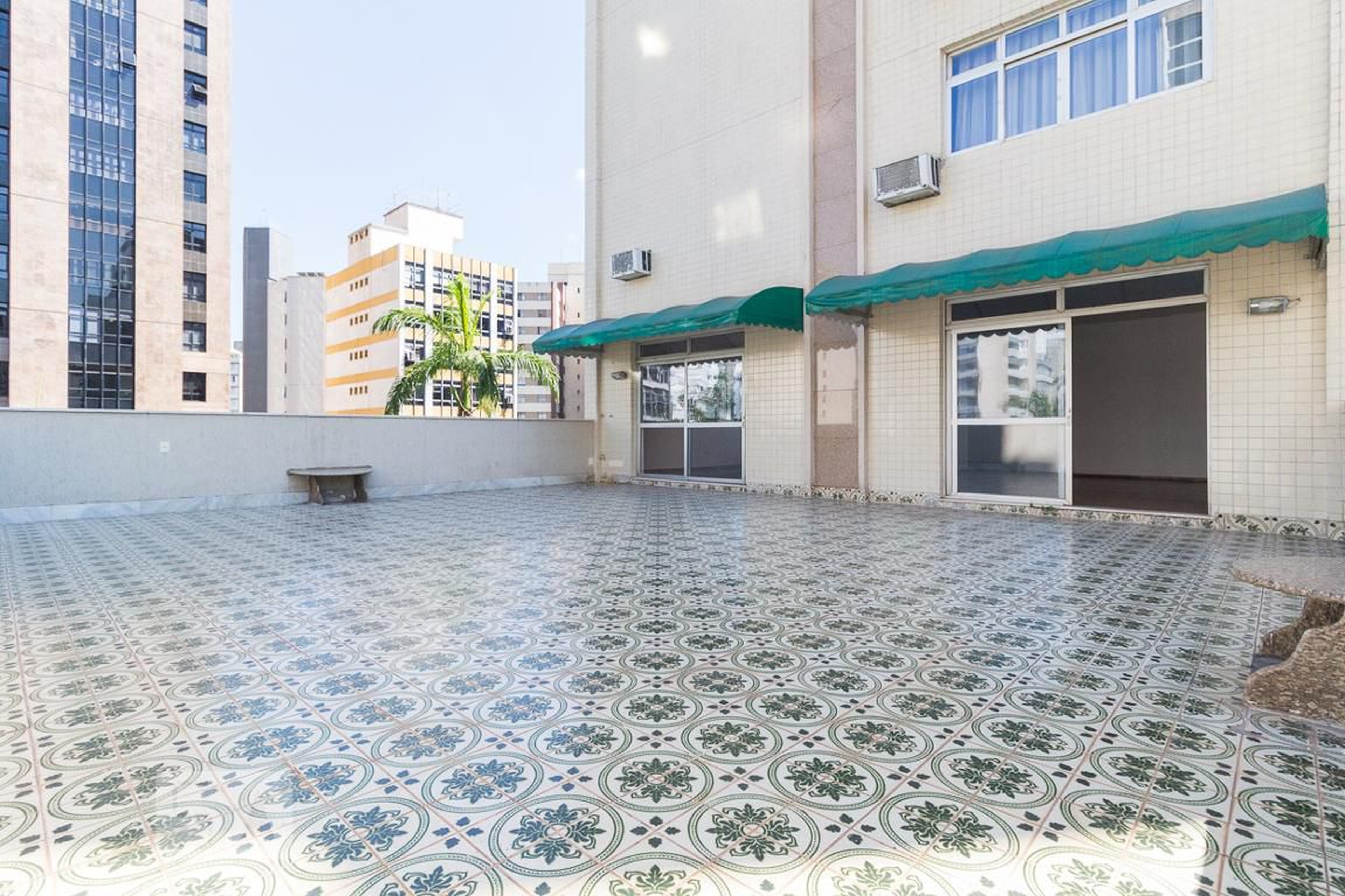 Área externa - Edifício Maria José Sales Lagoeiro