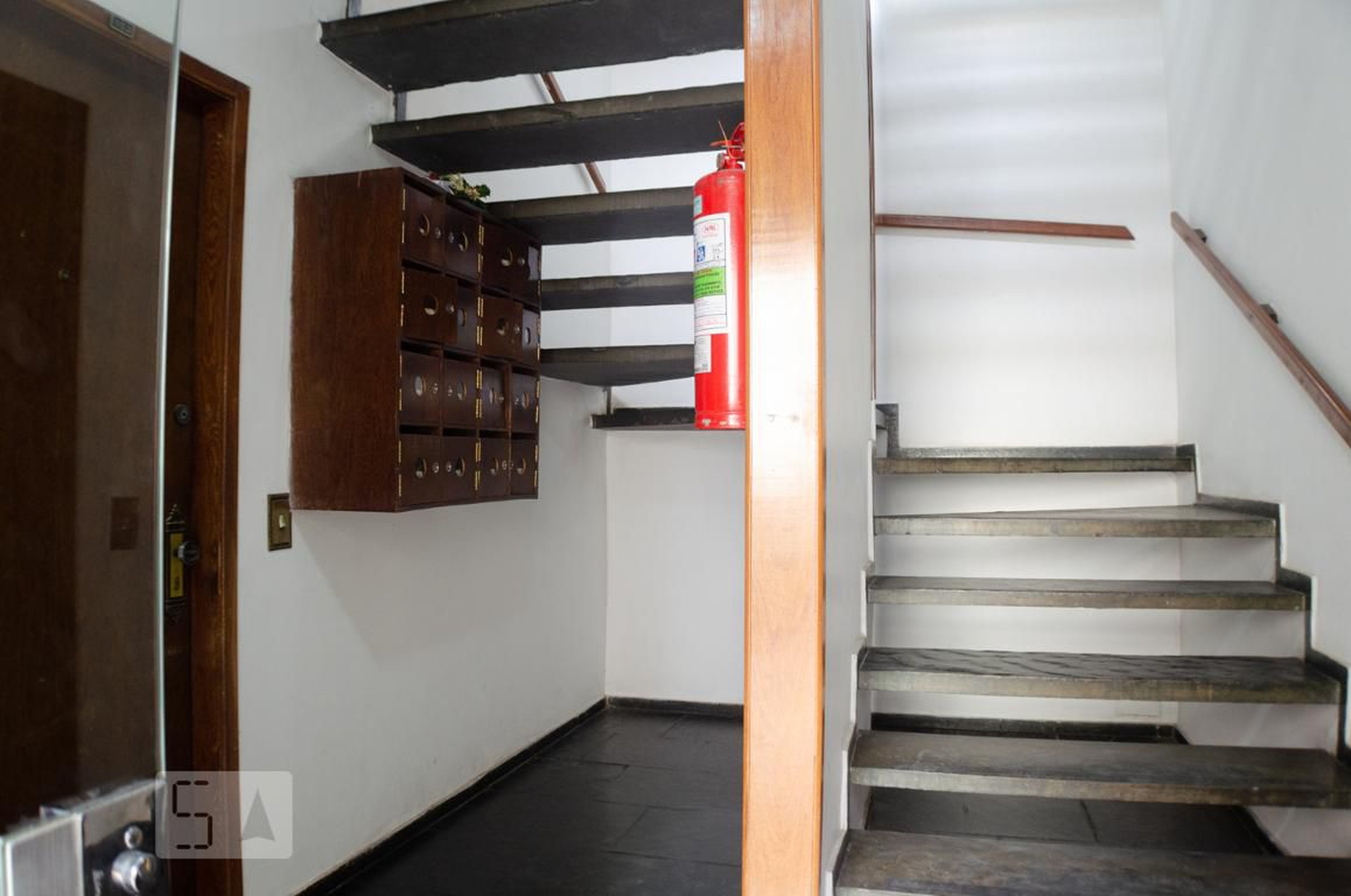 Hall de Entrada - Residencial Estoril V