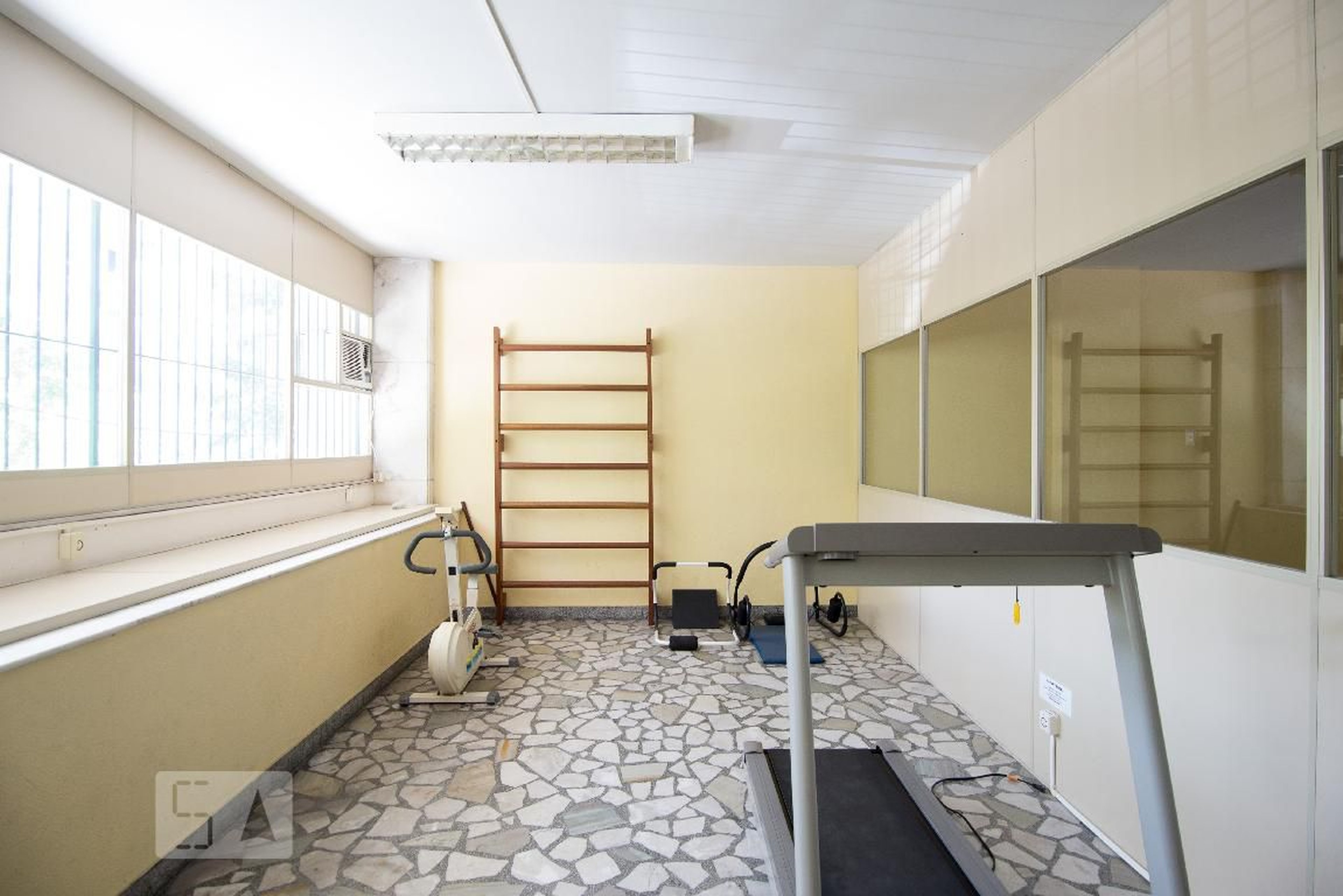 Academia - Edifício Luísa Vitória