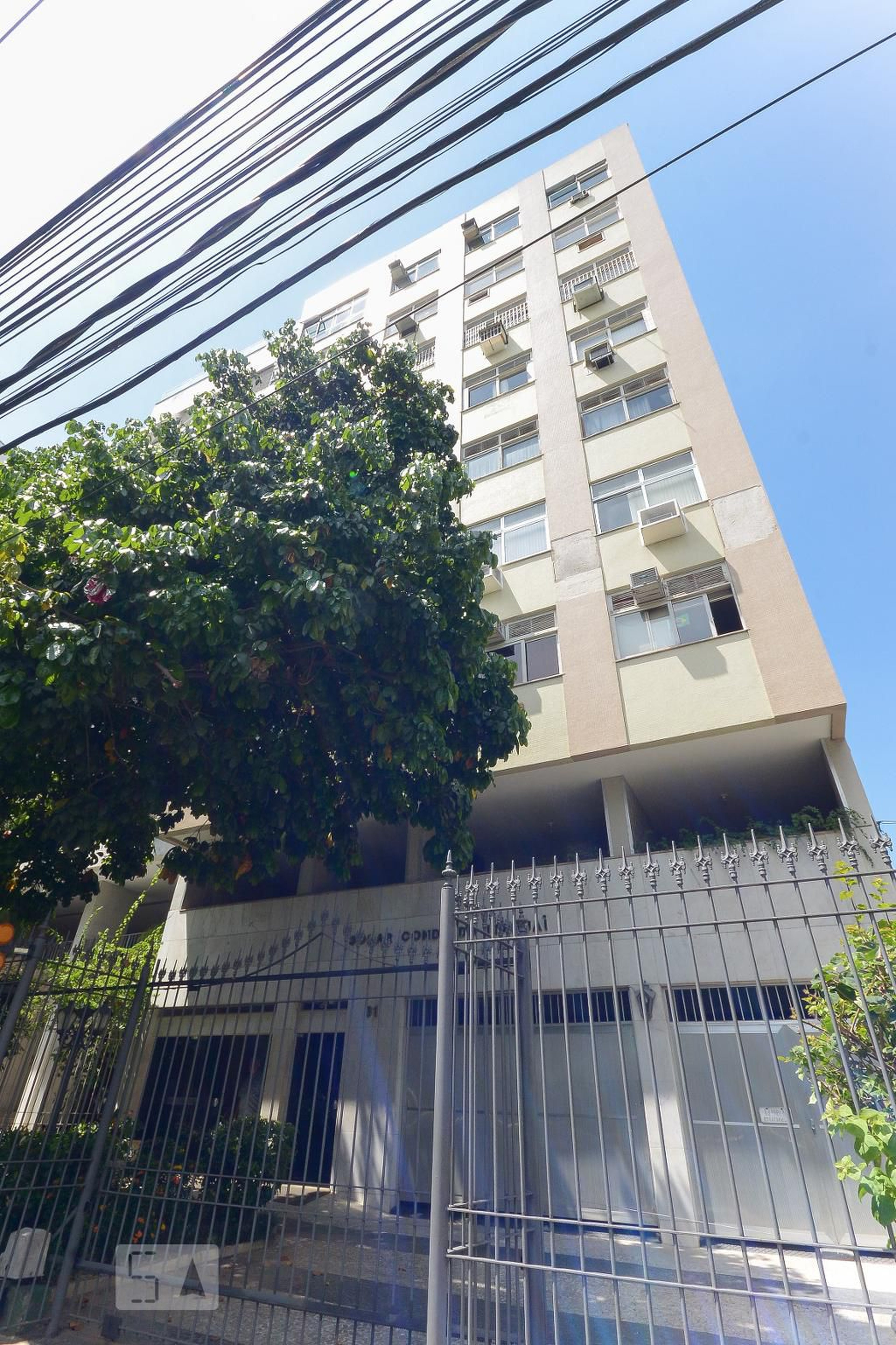 Fachada Condomínio em Rua Conde de Itaguaí, 31