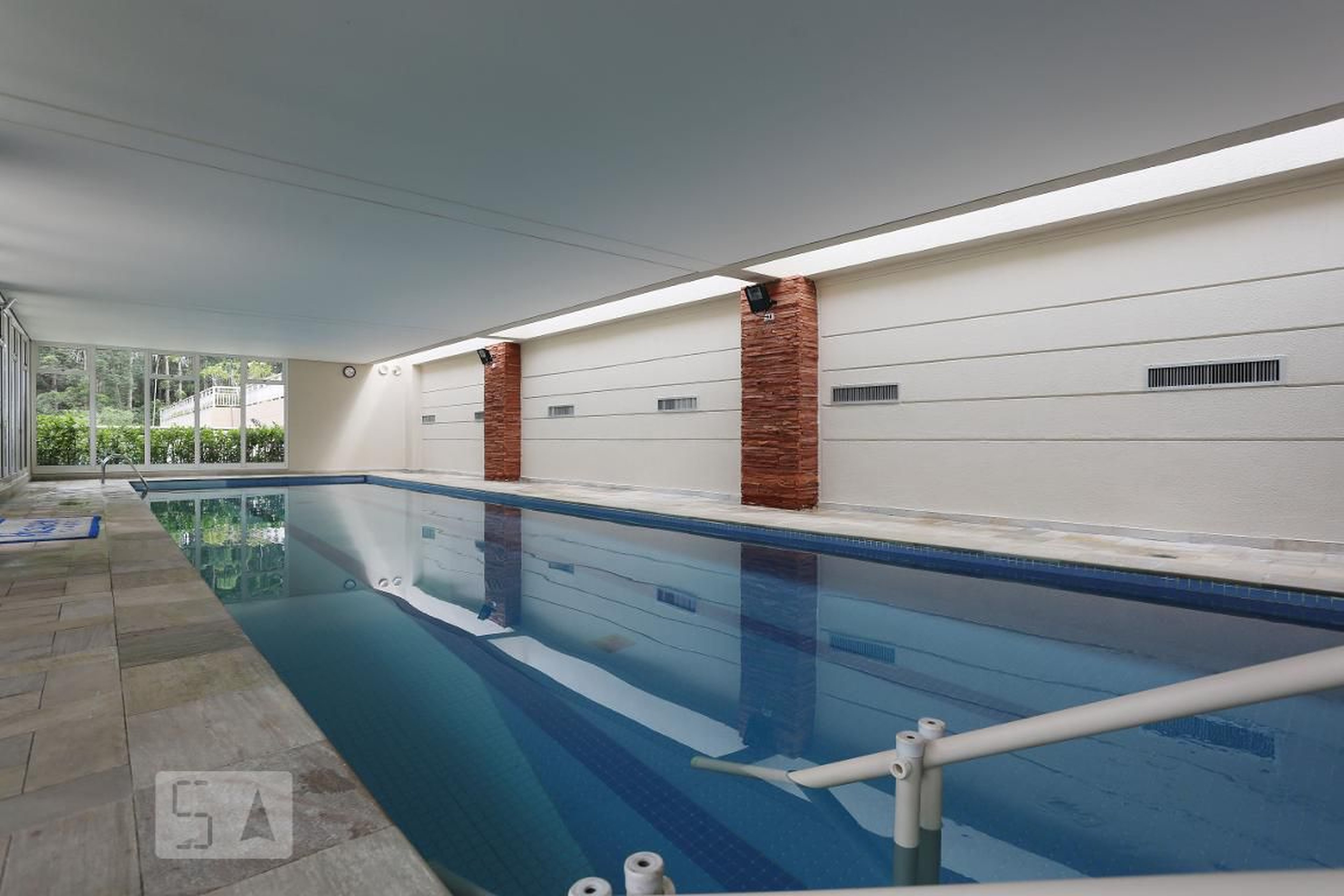 Piscina Coberta - Paisagem Tamboré