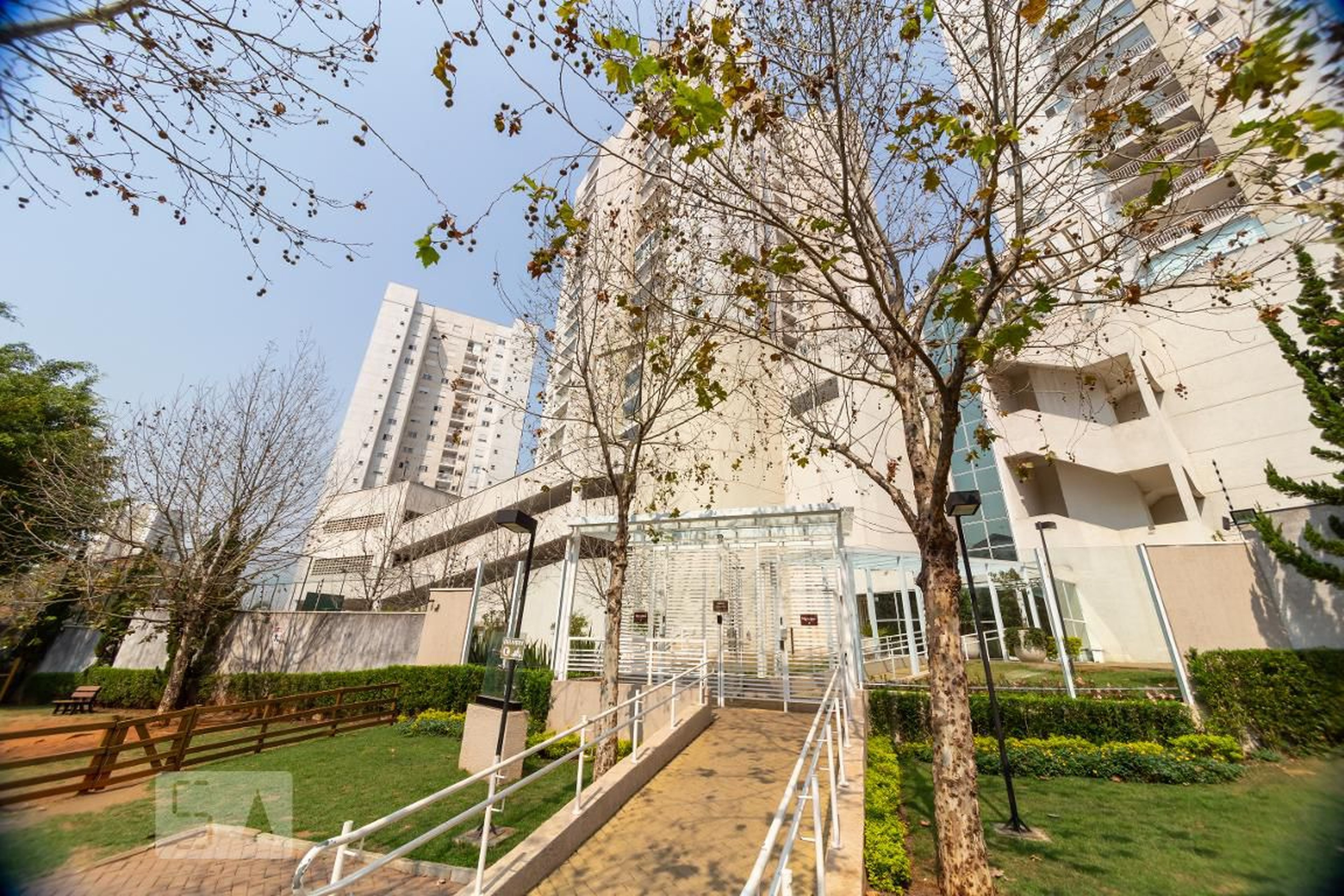 Fachada do Condominio Condomínio Parque dos Passaros