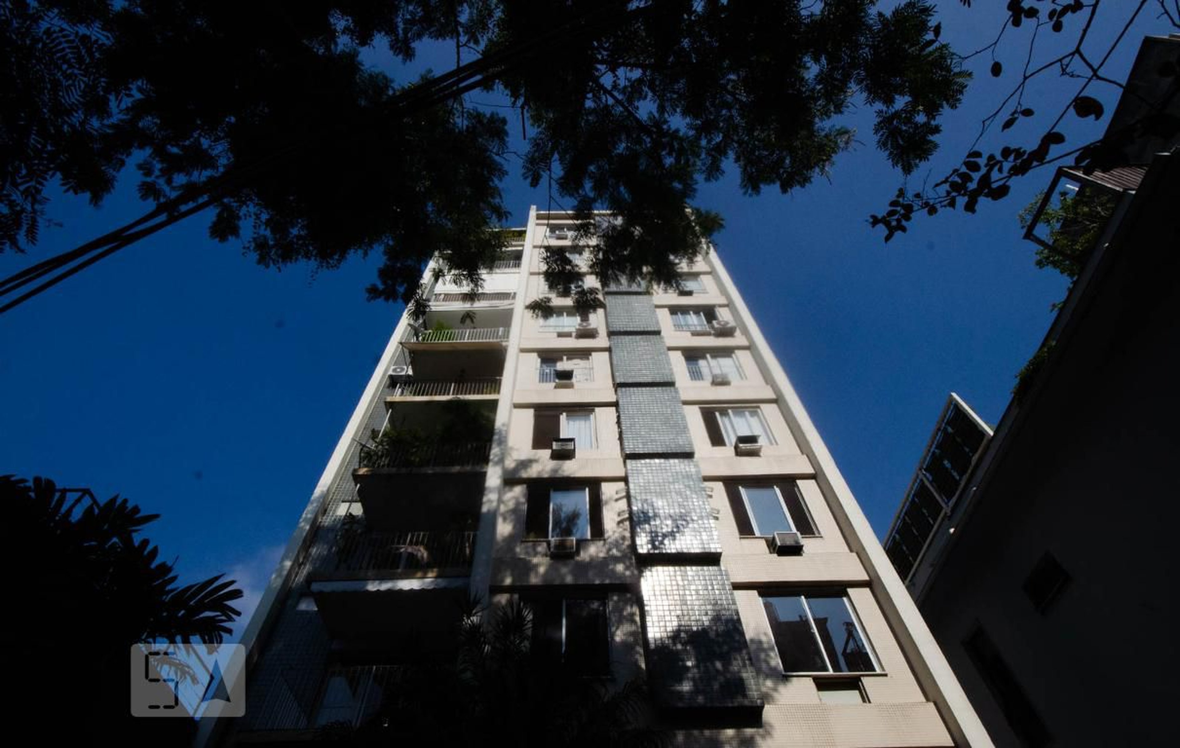 Fachada Condomínio em Travessa Madre Jacinta, 16