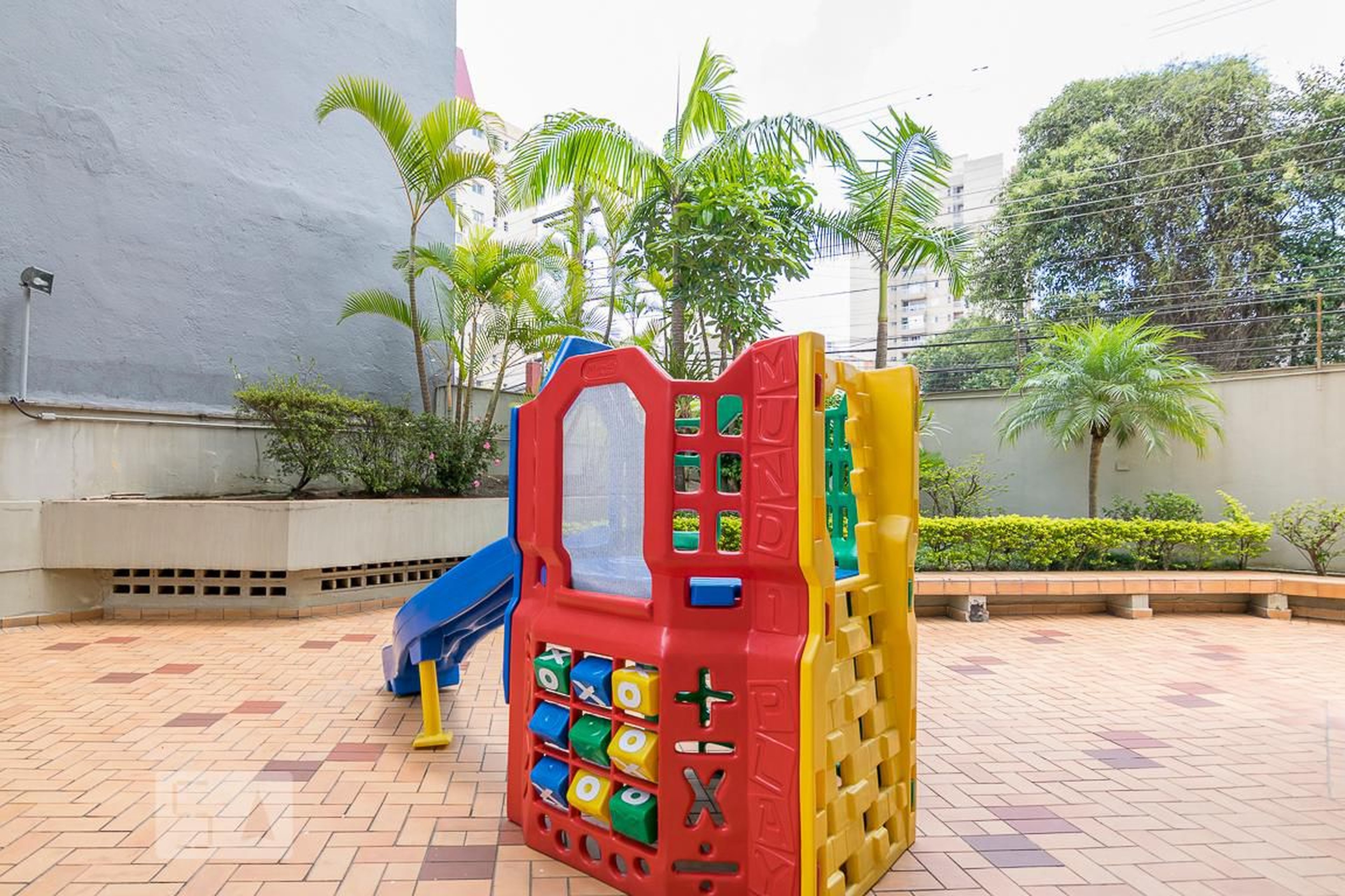 Playground - Edifício Fernando de Noronha