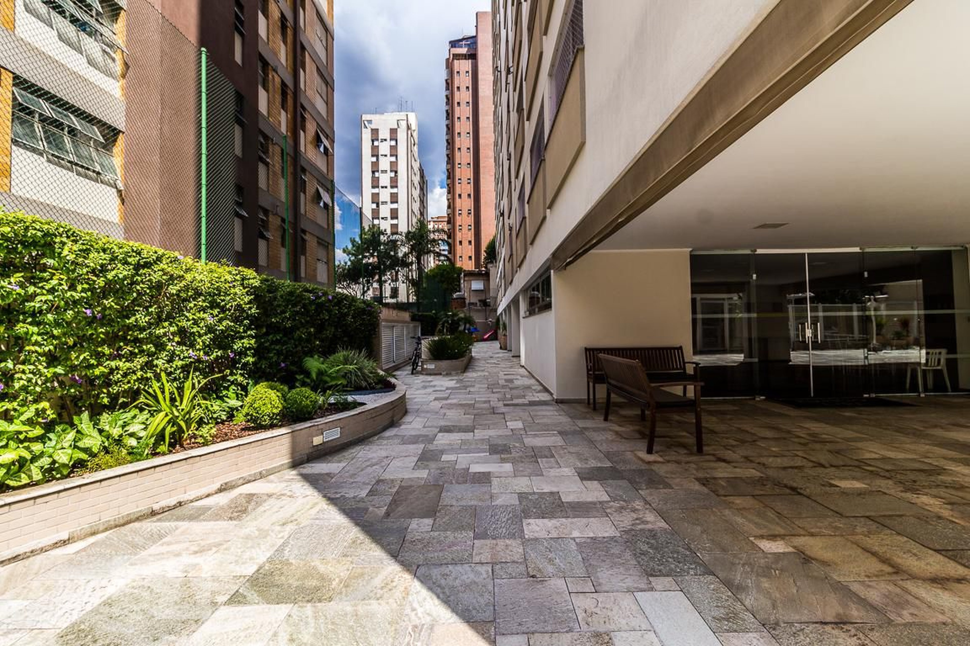 Condomínio - Edifício Lyra