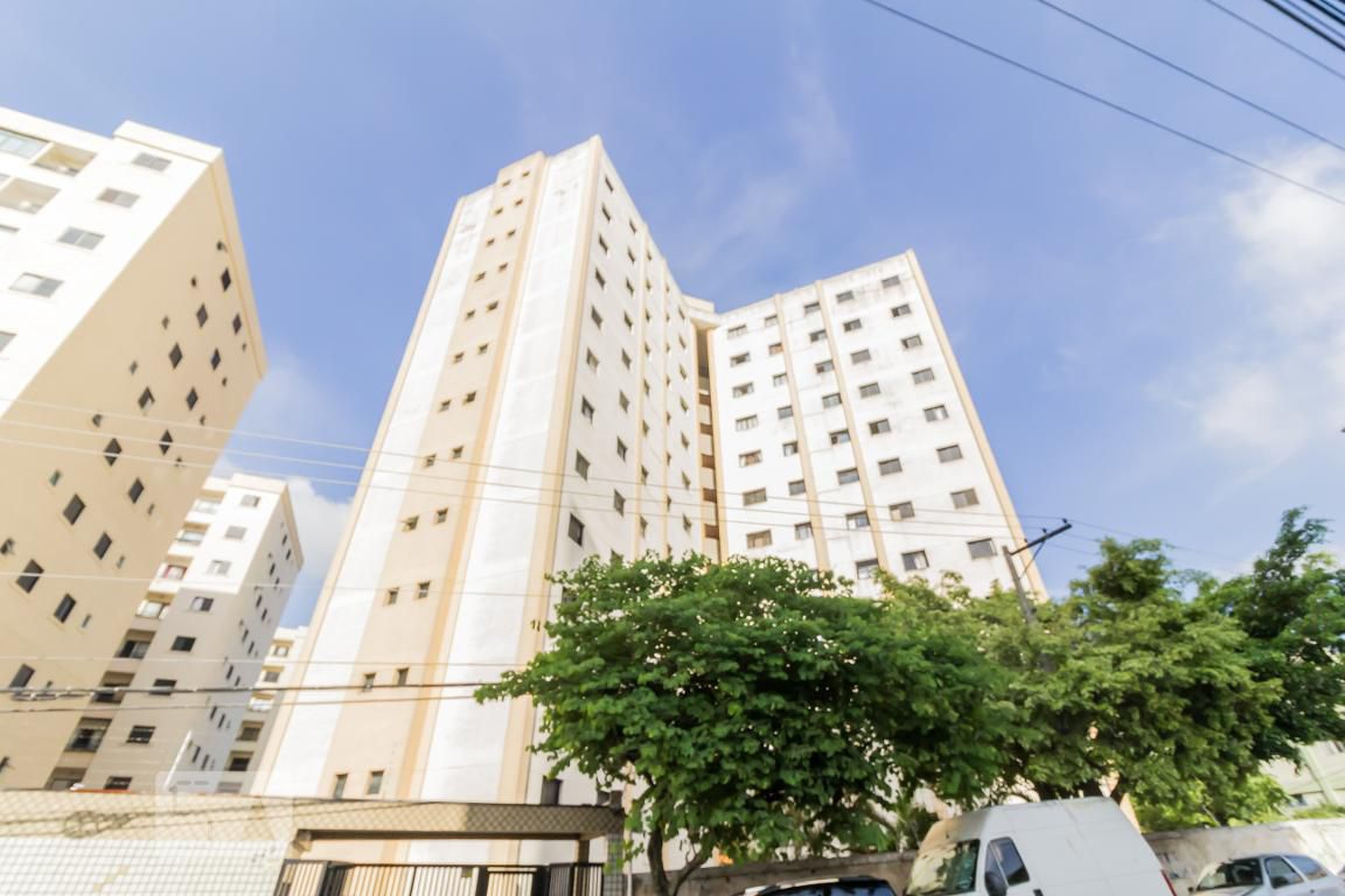 Fachada Condomínio em Avenida Mariana Ubaldina do Espírito Santo, 246