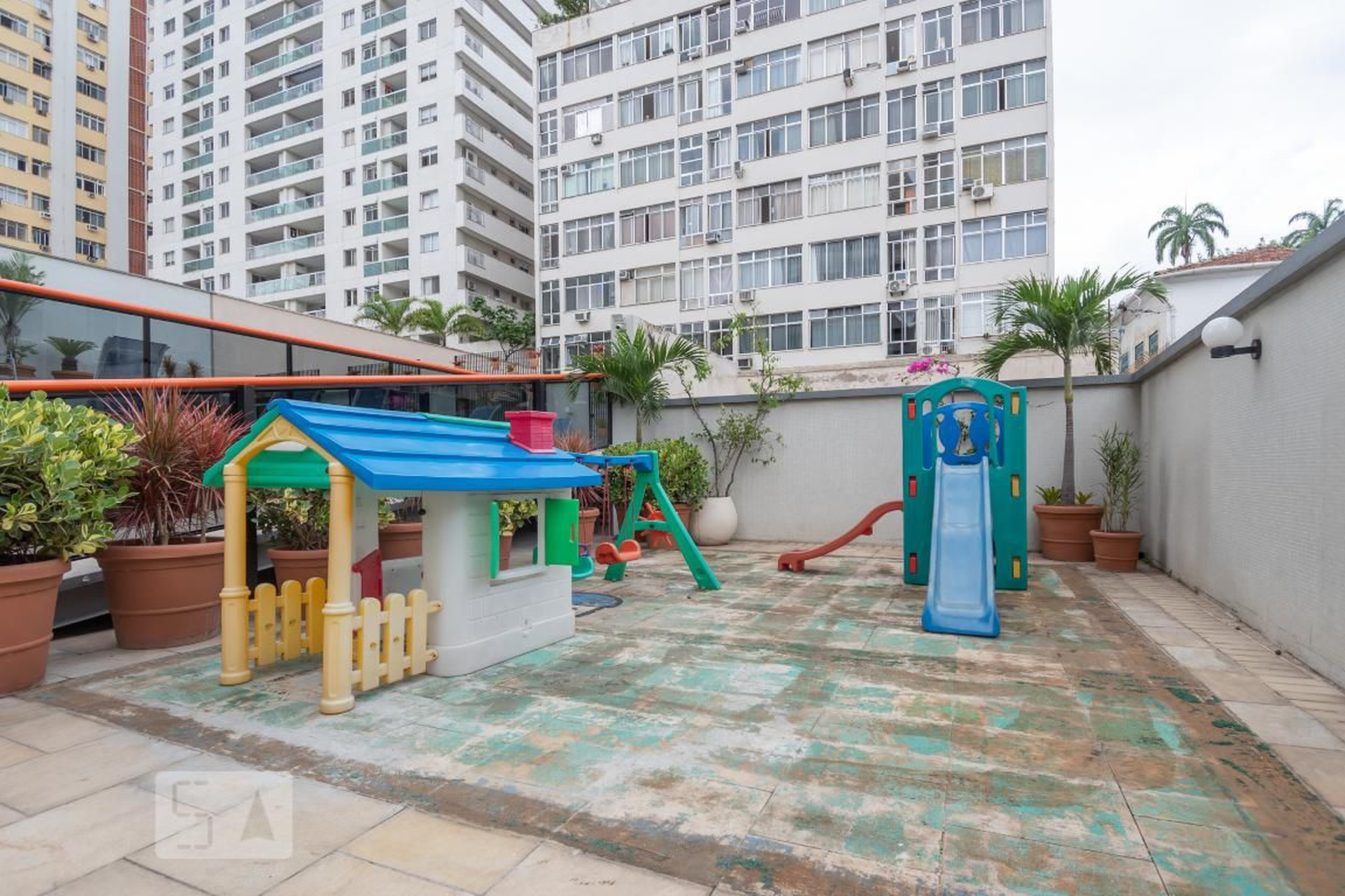 Playground - Palladium Hotel Residência