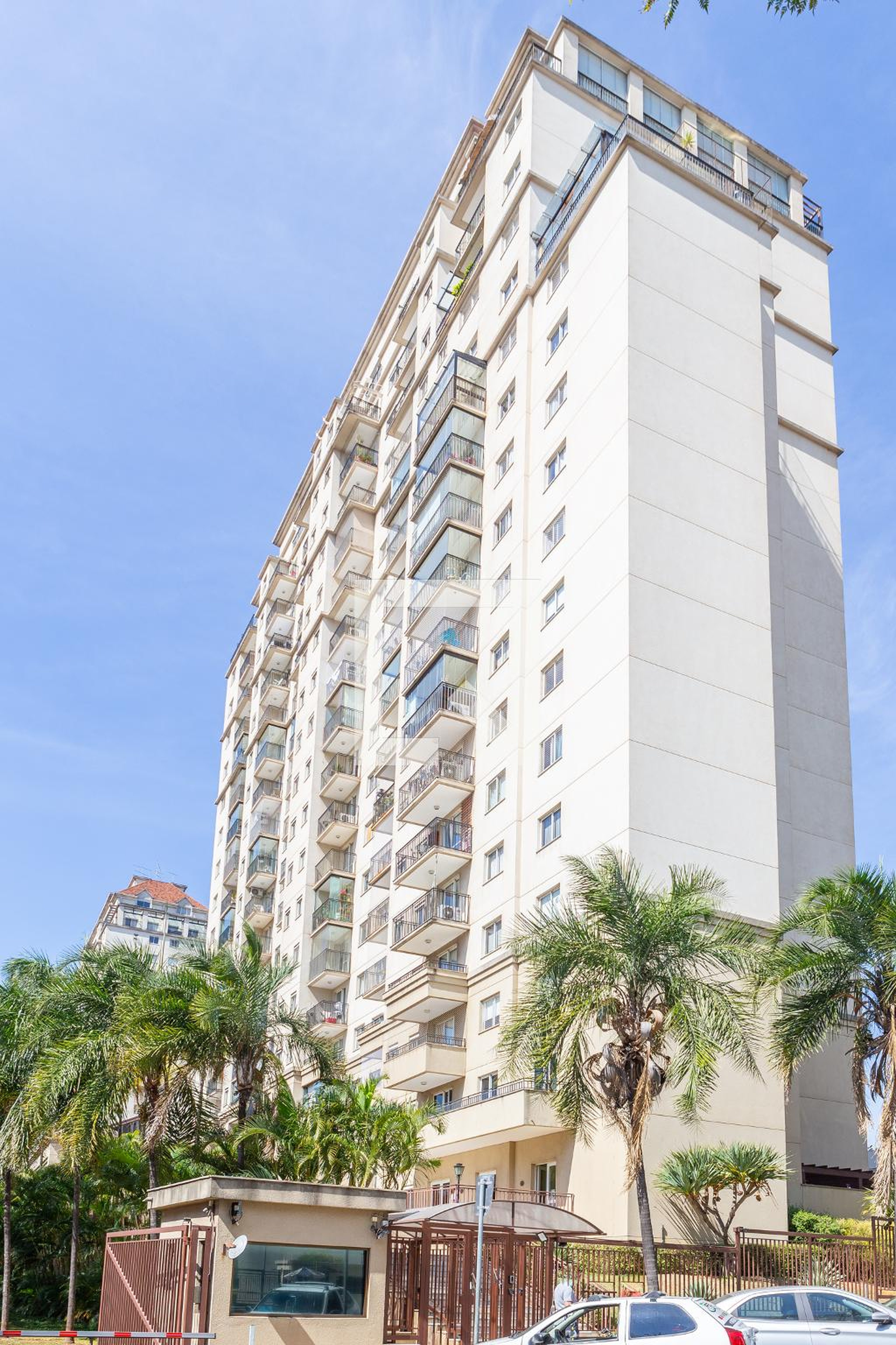 Fachada Condomínio em Avenida Pompéia, 124