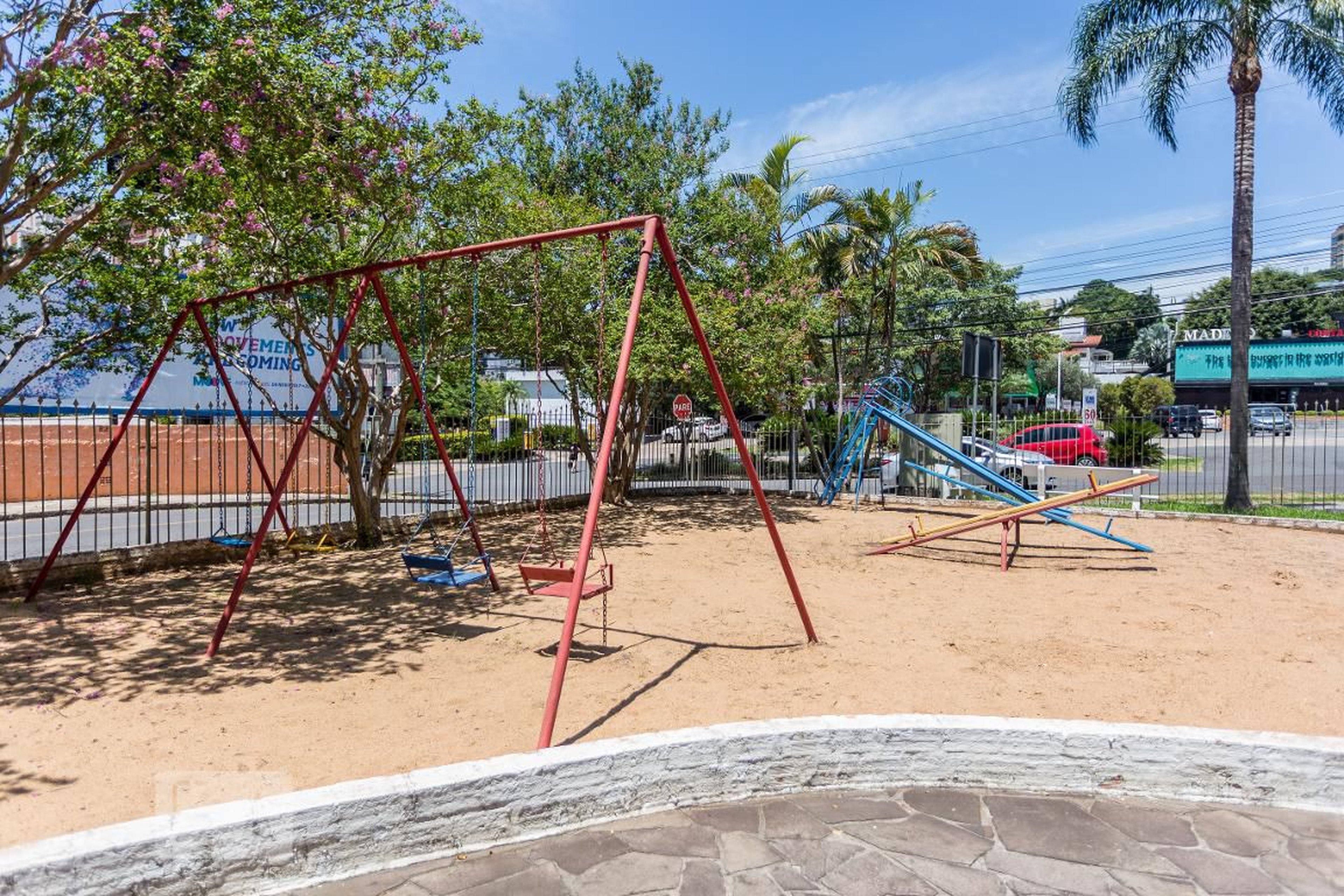 Playground - Edifício Mirage