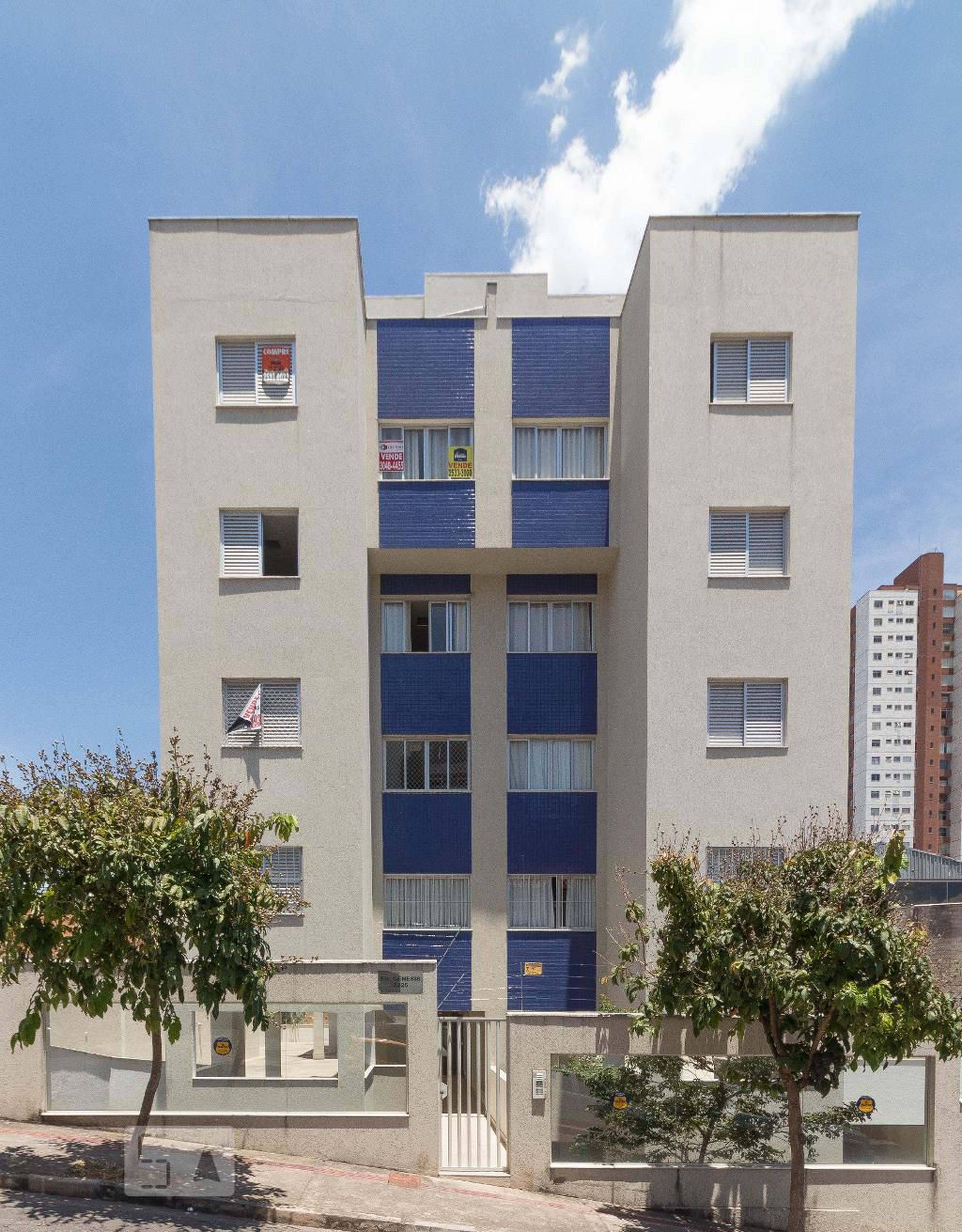 Fachada Condomínio em Rua Itajubá, 2225