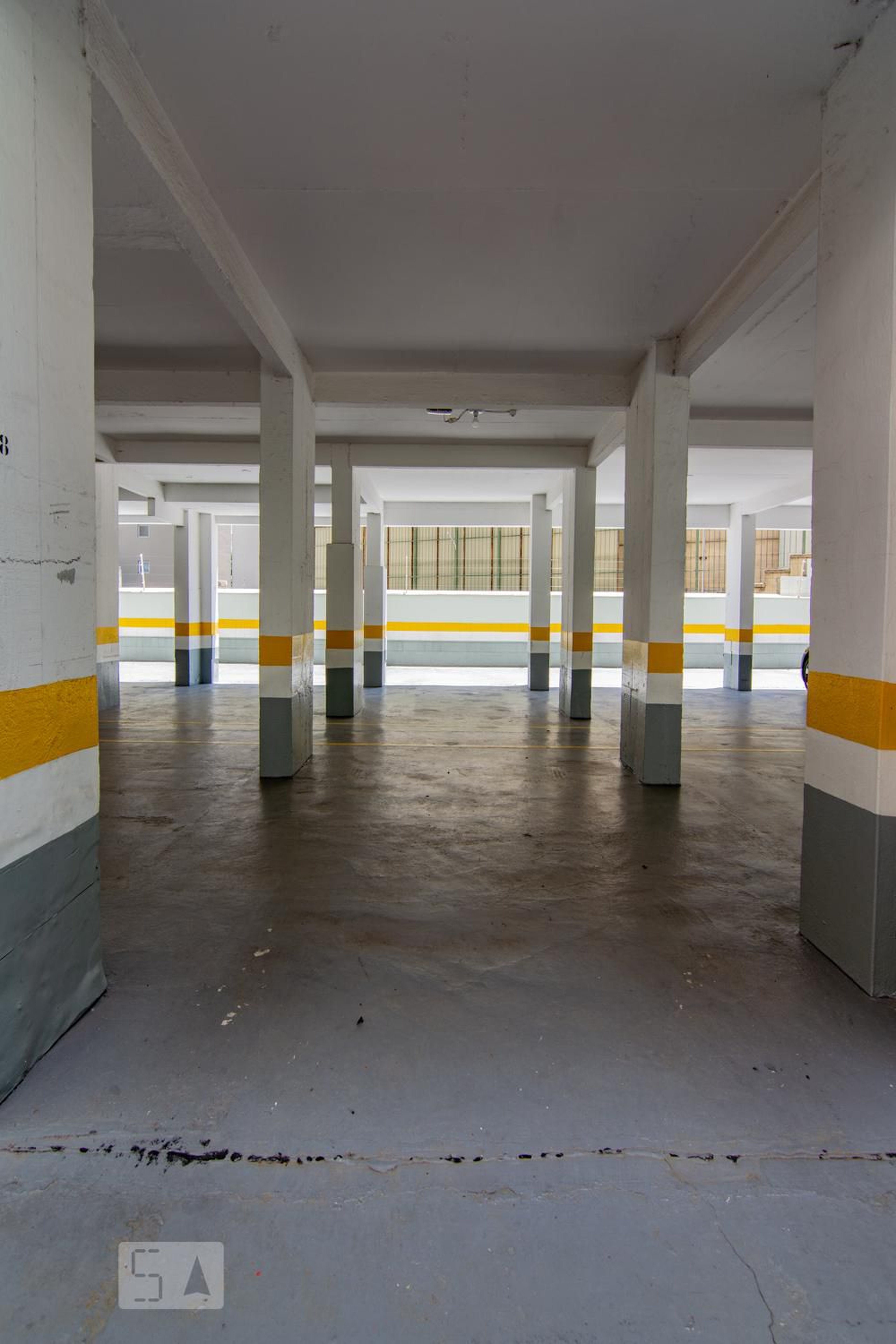 estacionamento - Edifício Luíza